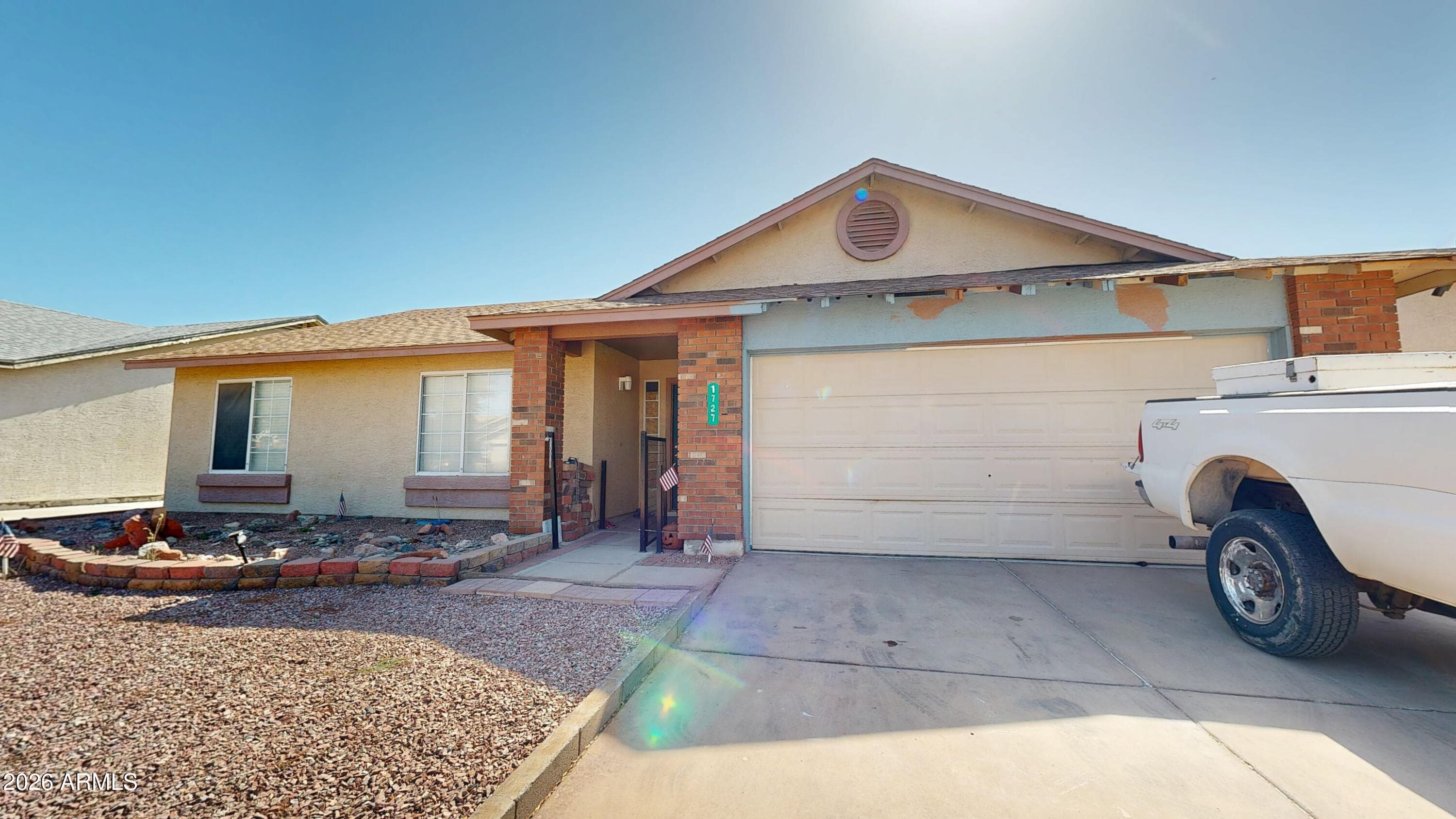 1727 S Cardinal Dr — photo 1