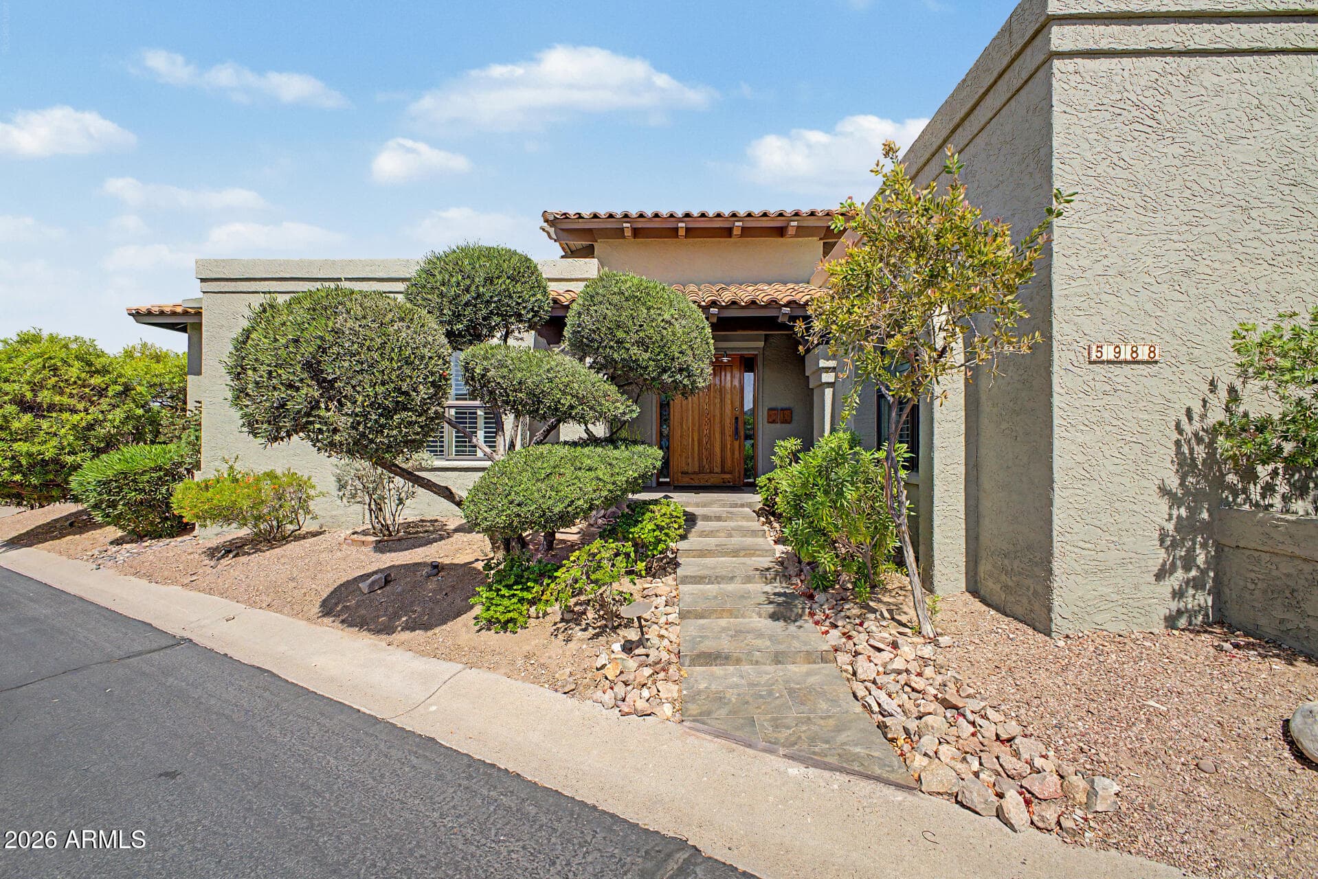 5988 N ECHO CANYON DR - Photo 2