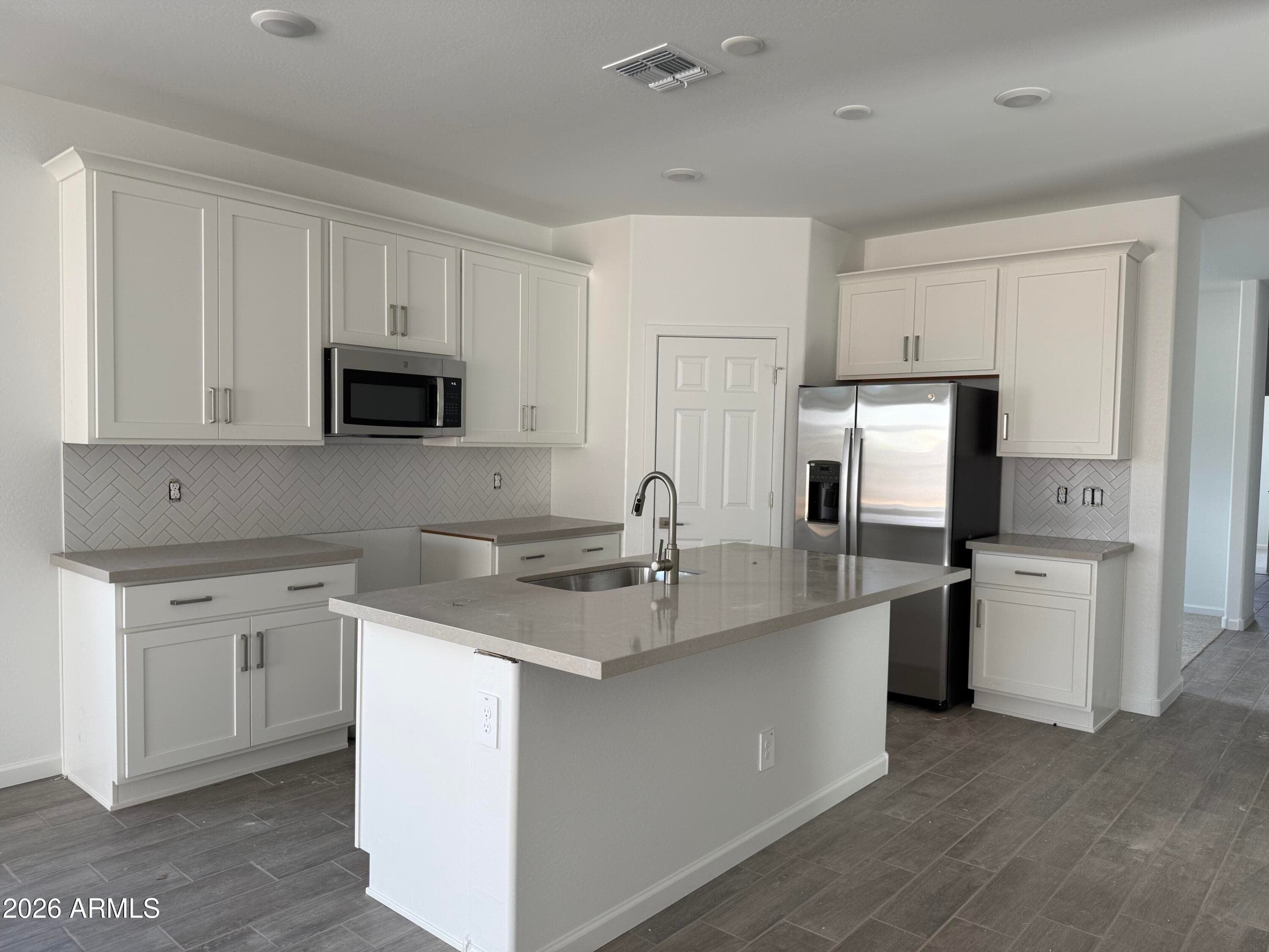 18252 W Avenida Del Sol -- — photo 2