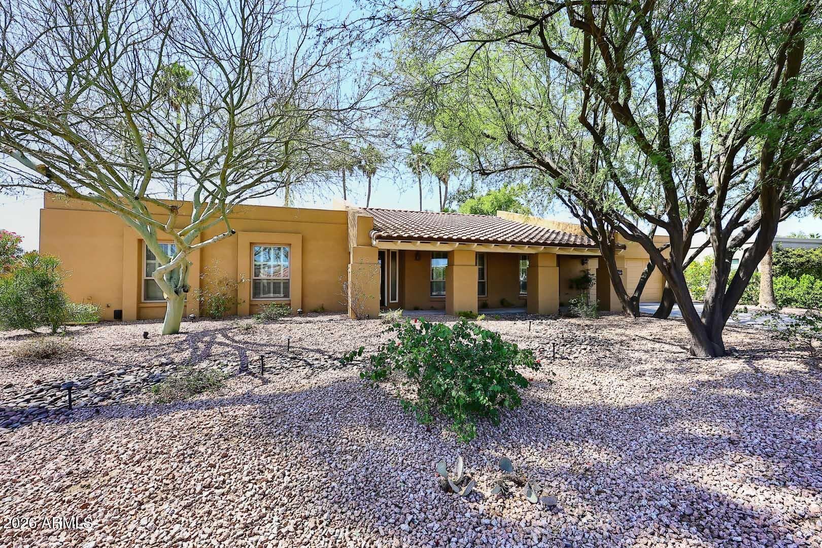 8113 E Del Caverna Dr — photo 1