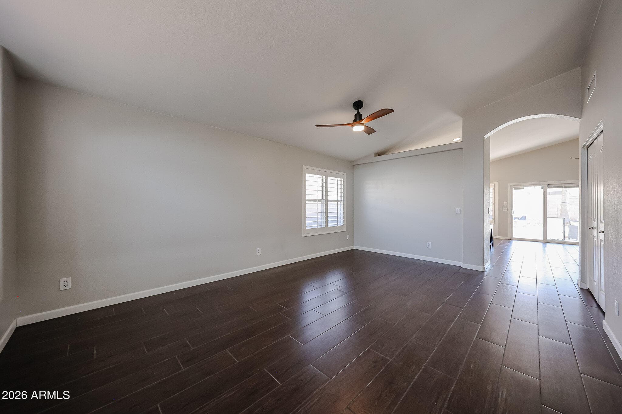 12237 W CAMBRIDGE AVE - Photo 5