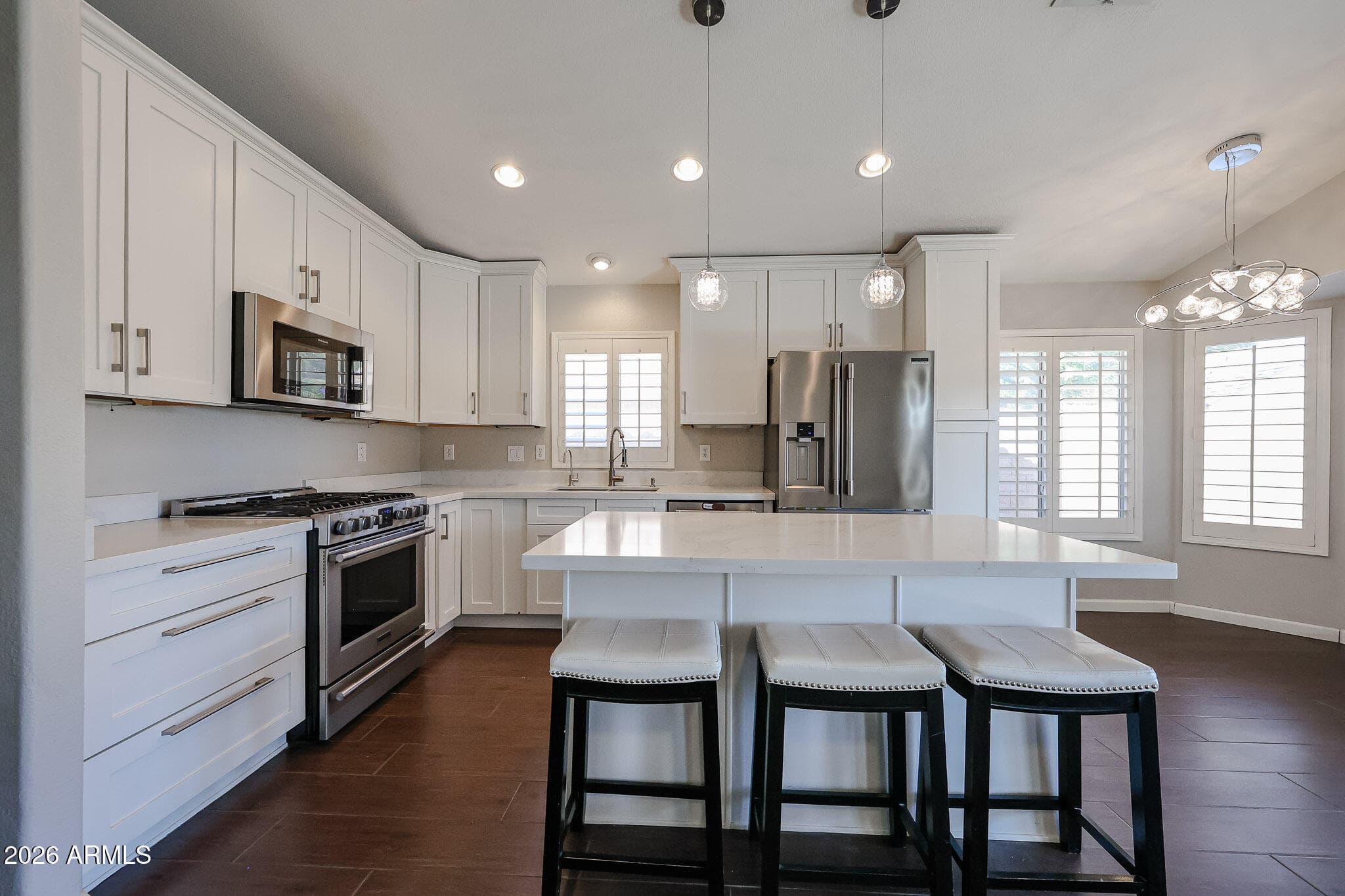 12237 W CAMBRIDGE AVE - Photo 3