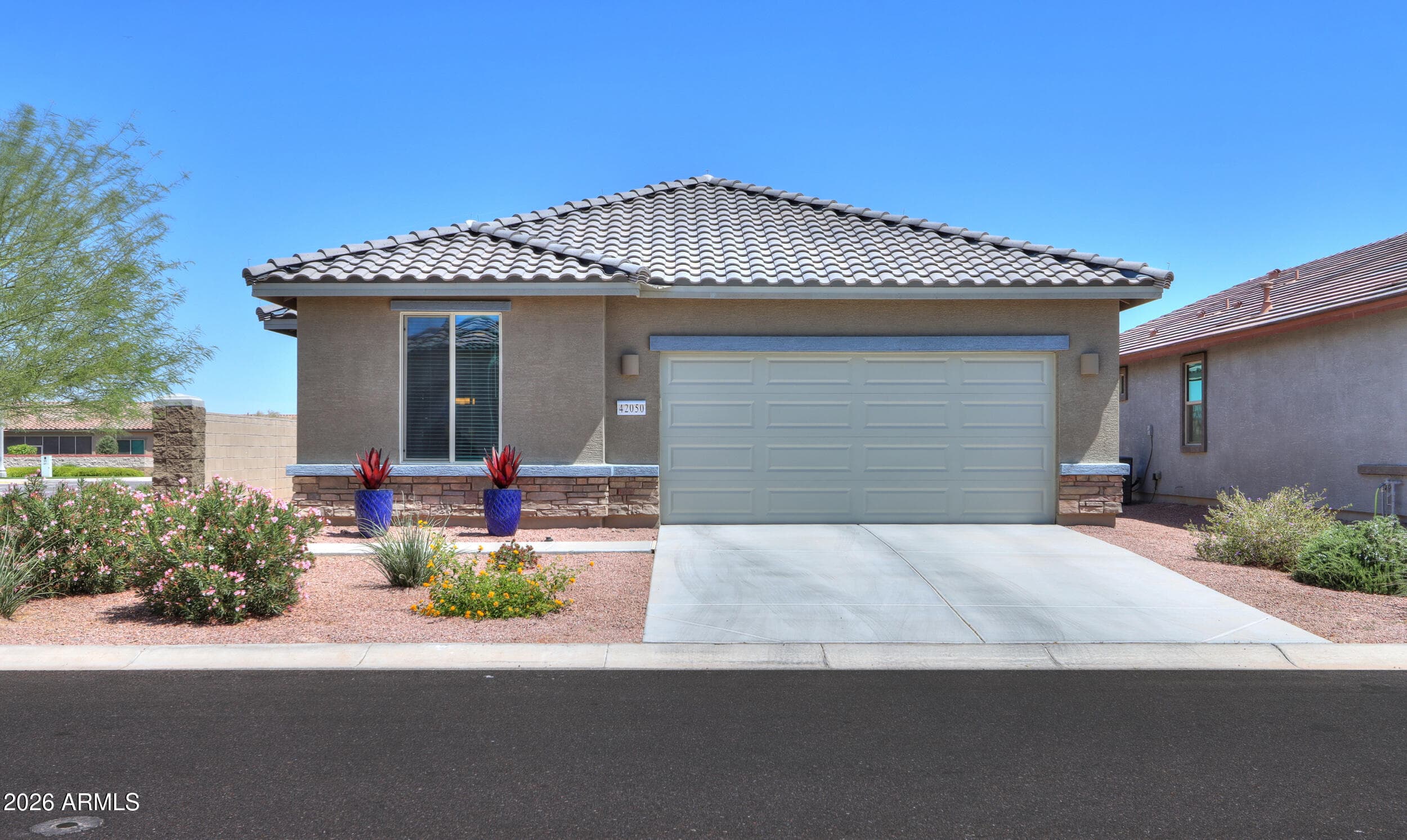 42050 W Morning Glory Way — photo 2