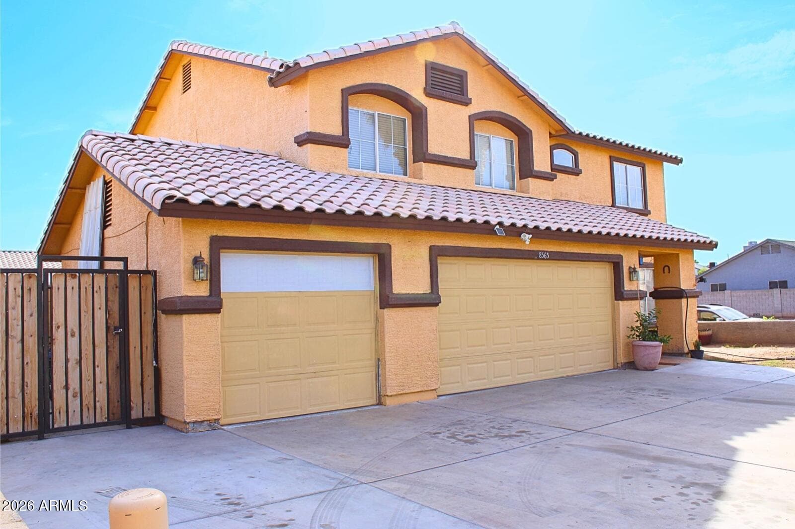 8565 W Monte Vista Rd — photo 2
