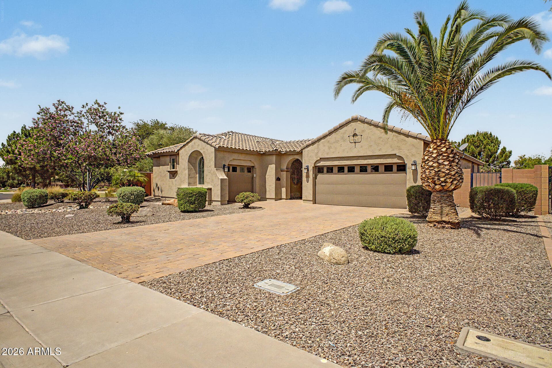 10934 E Reuben Circle — photo 2