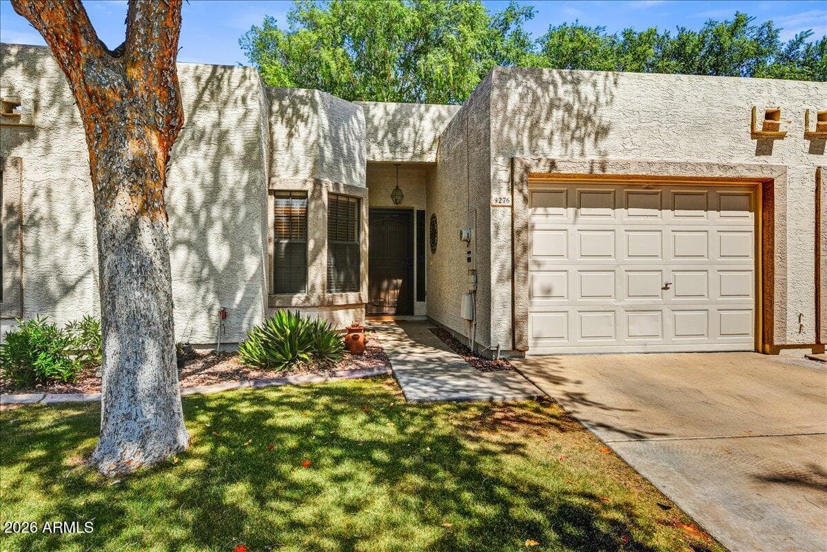 9276 W MORROW DR - Photo 1