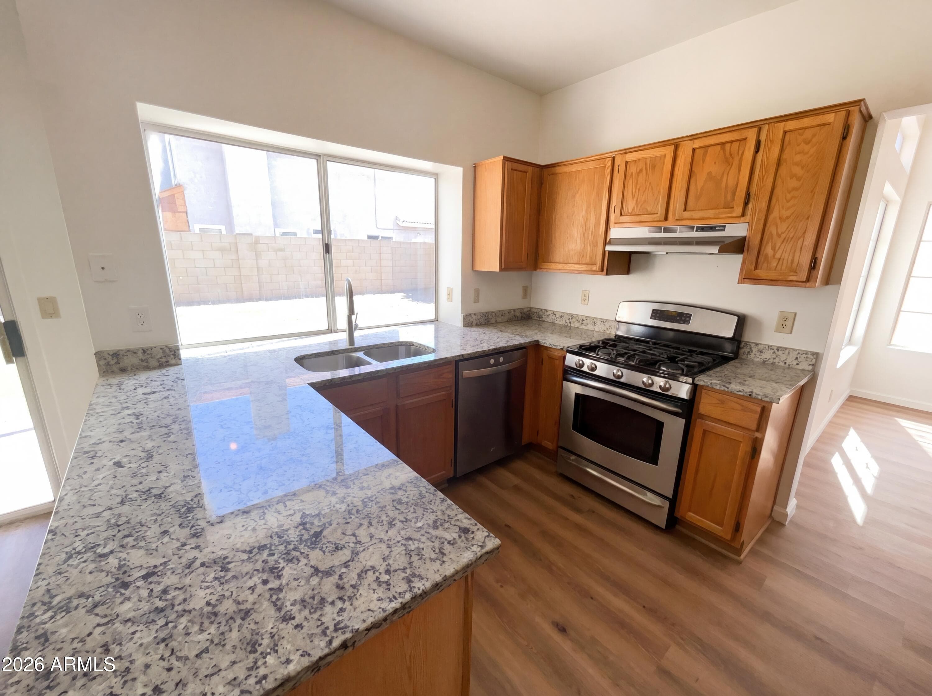 1143 E Harbor View Dr — photo 2