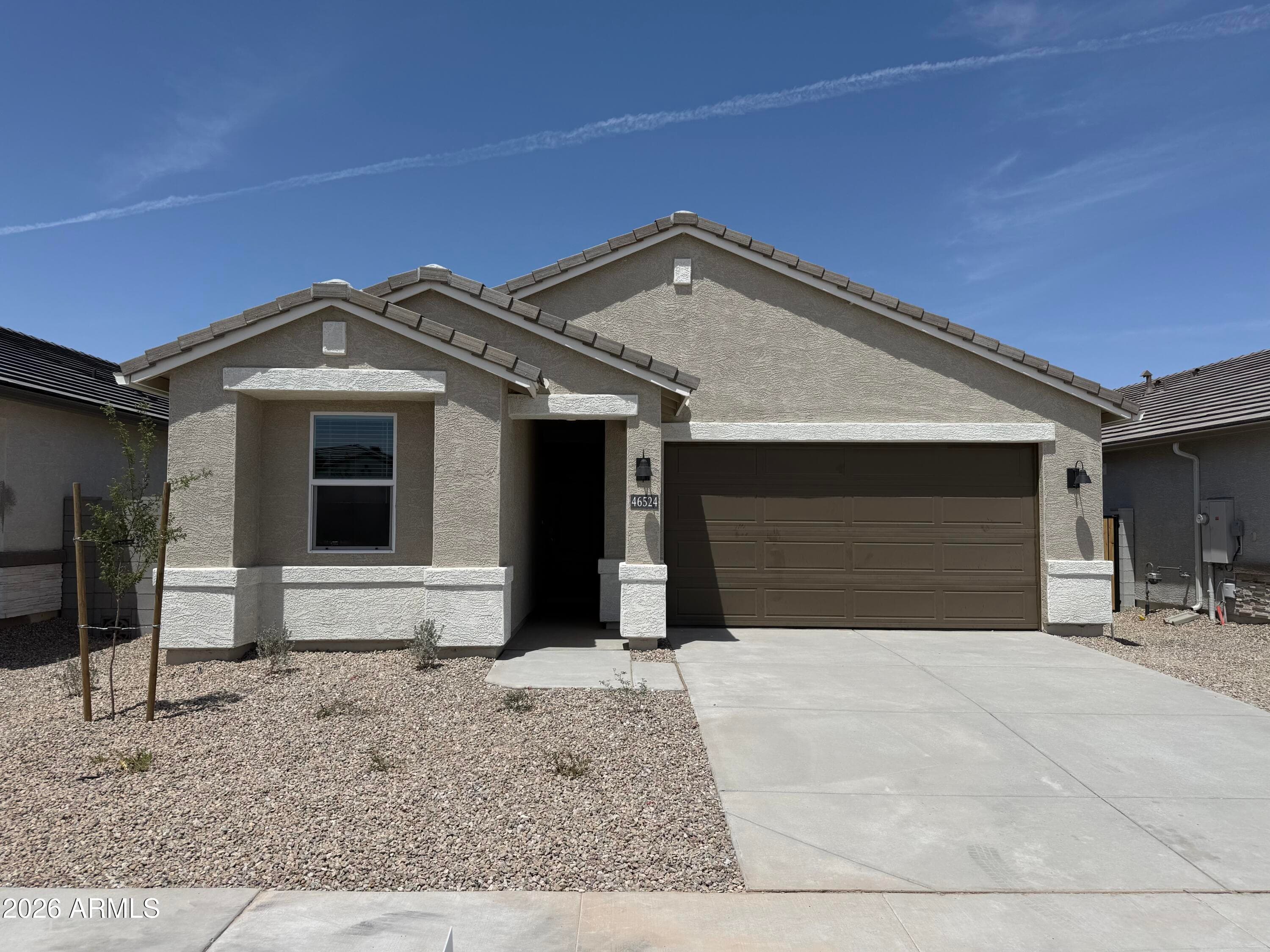 46524 W Skyline Dr — photo 1