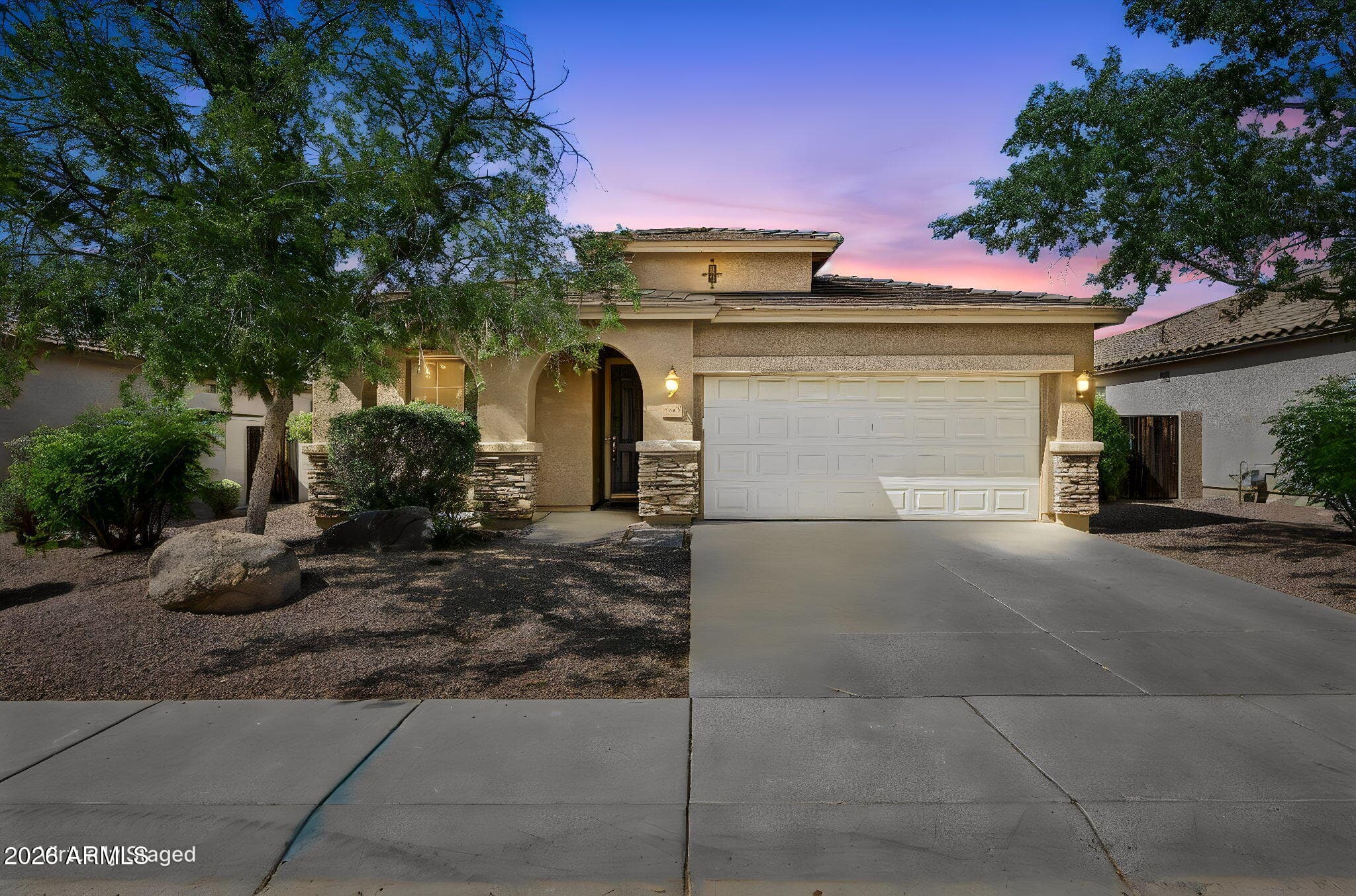 3402 E Powell Way — photo 1
