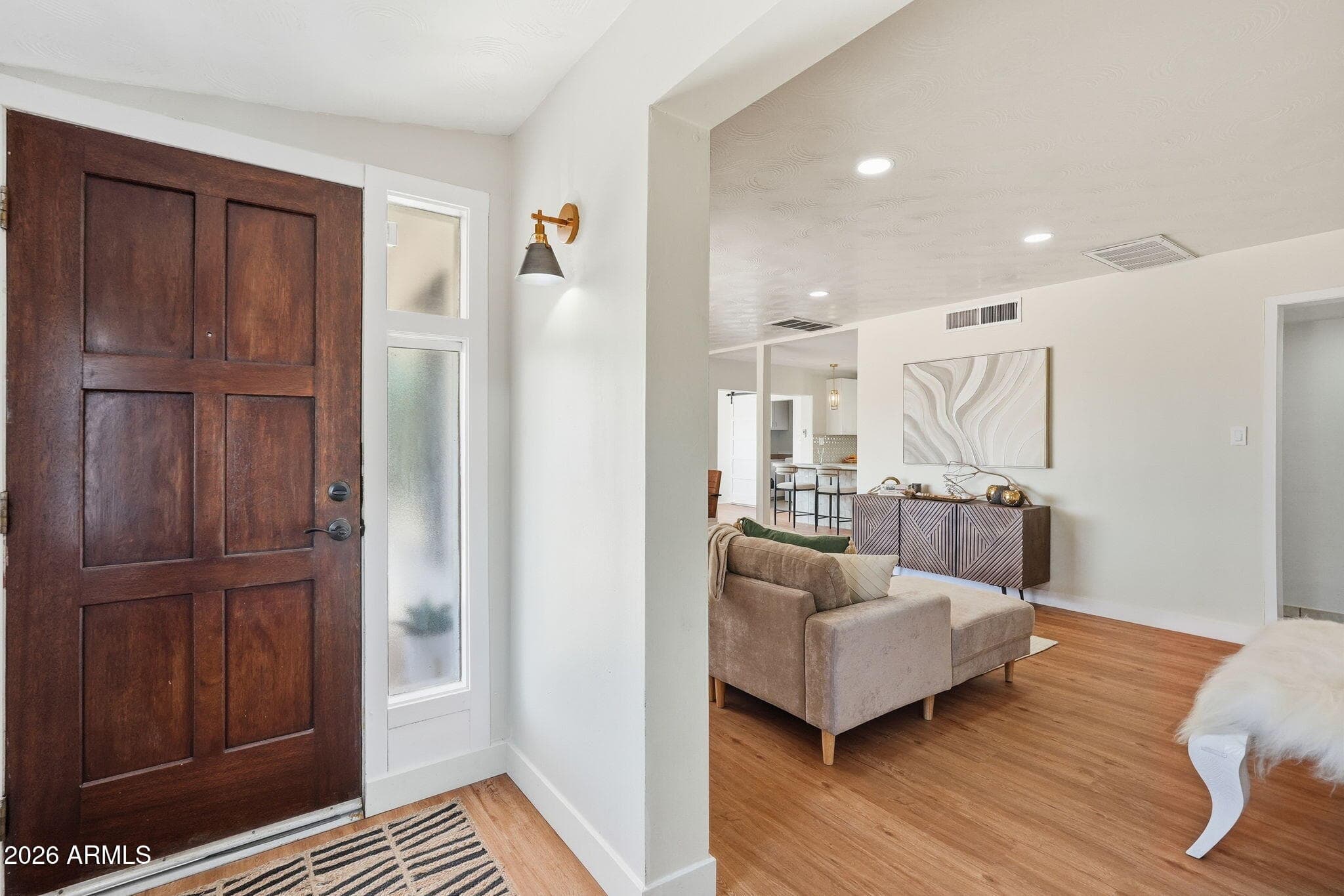 1502 E Hatcher Rd — photo 1