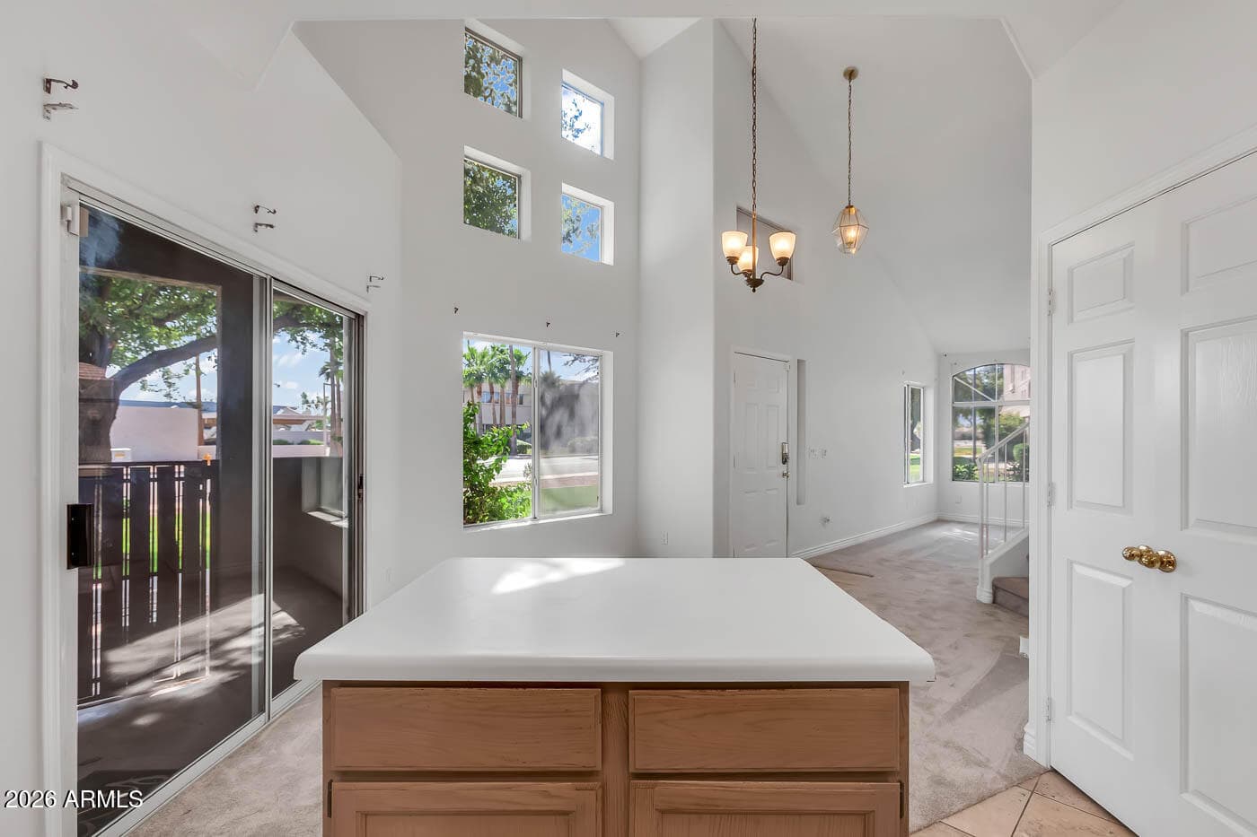 500 N ROOSEVELT AVE - Photo 4