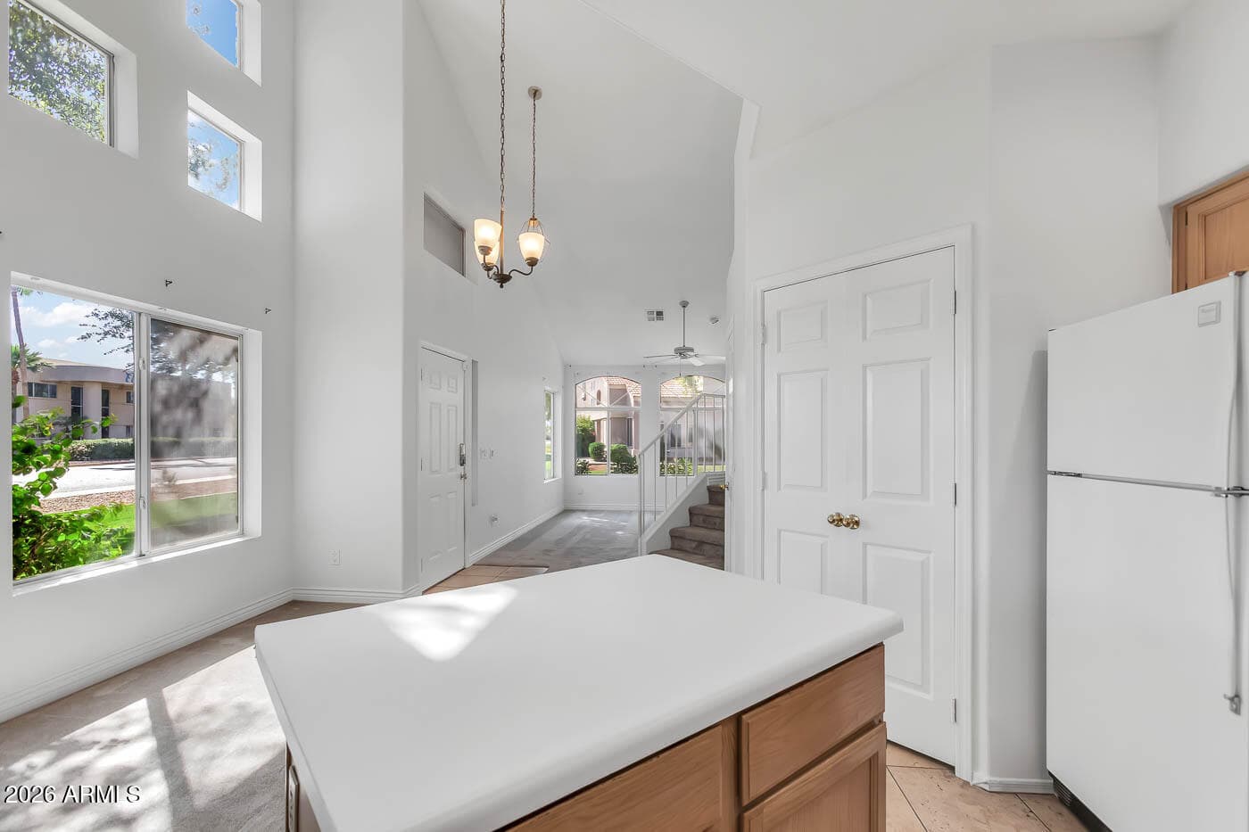 500 N ROOSEVELT AVE - Photo 5