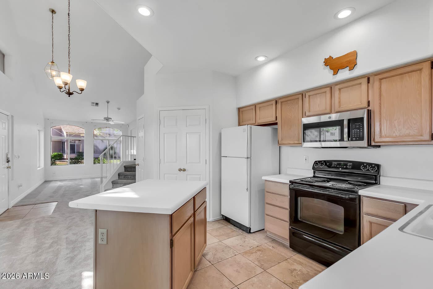 500 N ROOSEVELT AVE - See more photos