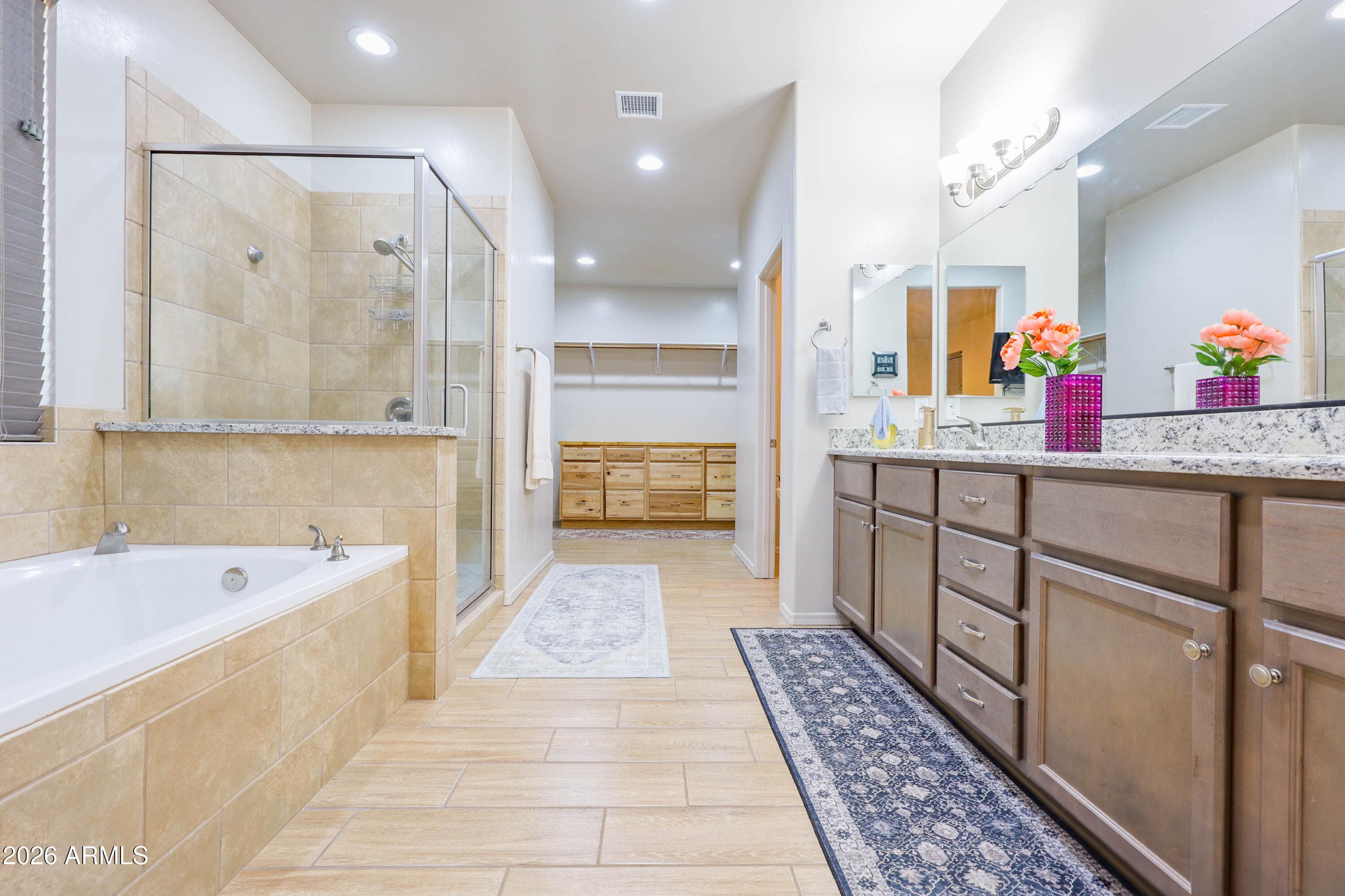 10122 S VAQUERO LN - See more photos