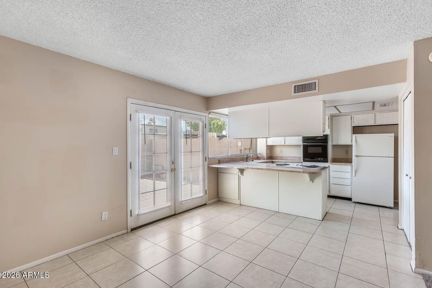 1730 E Ellis Dr — photo 2