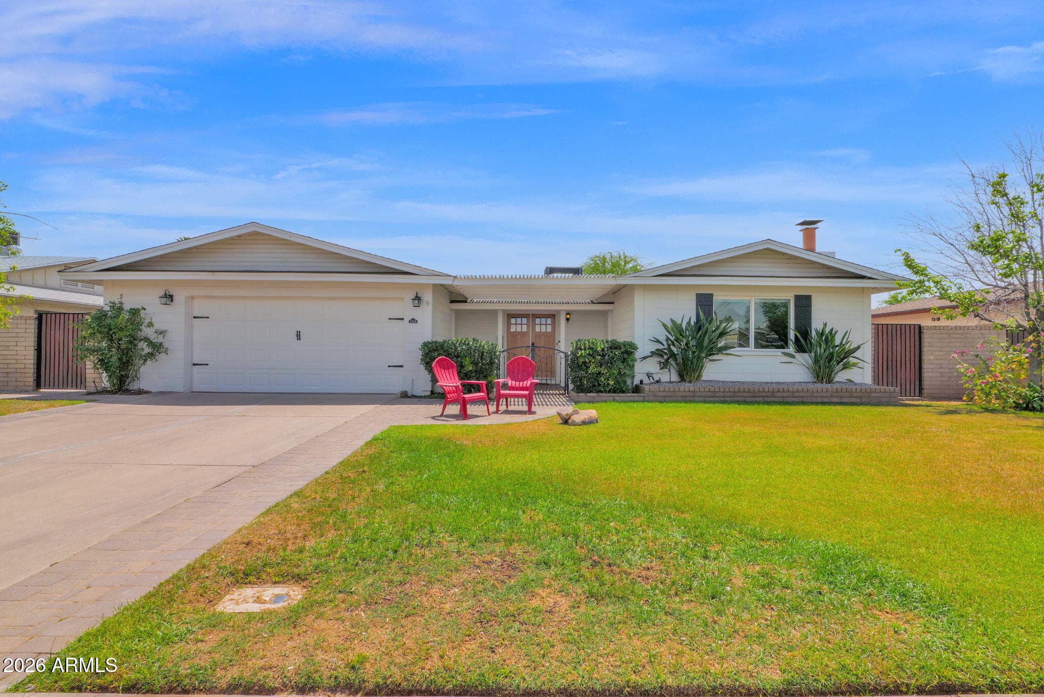 2343 W De Palma Circle — photo 1