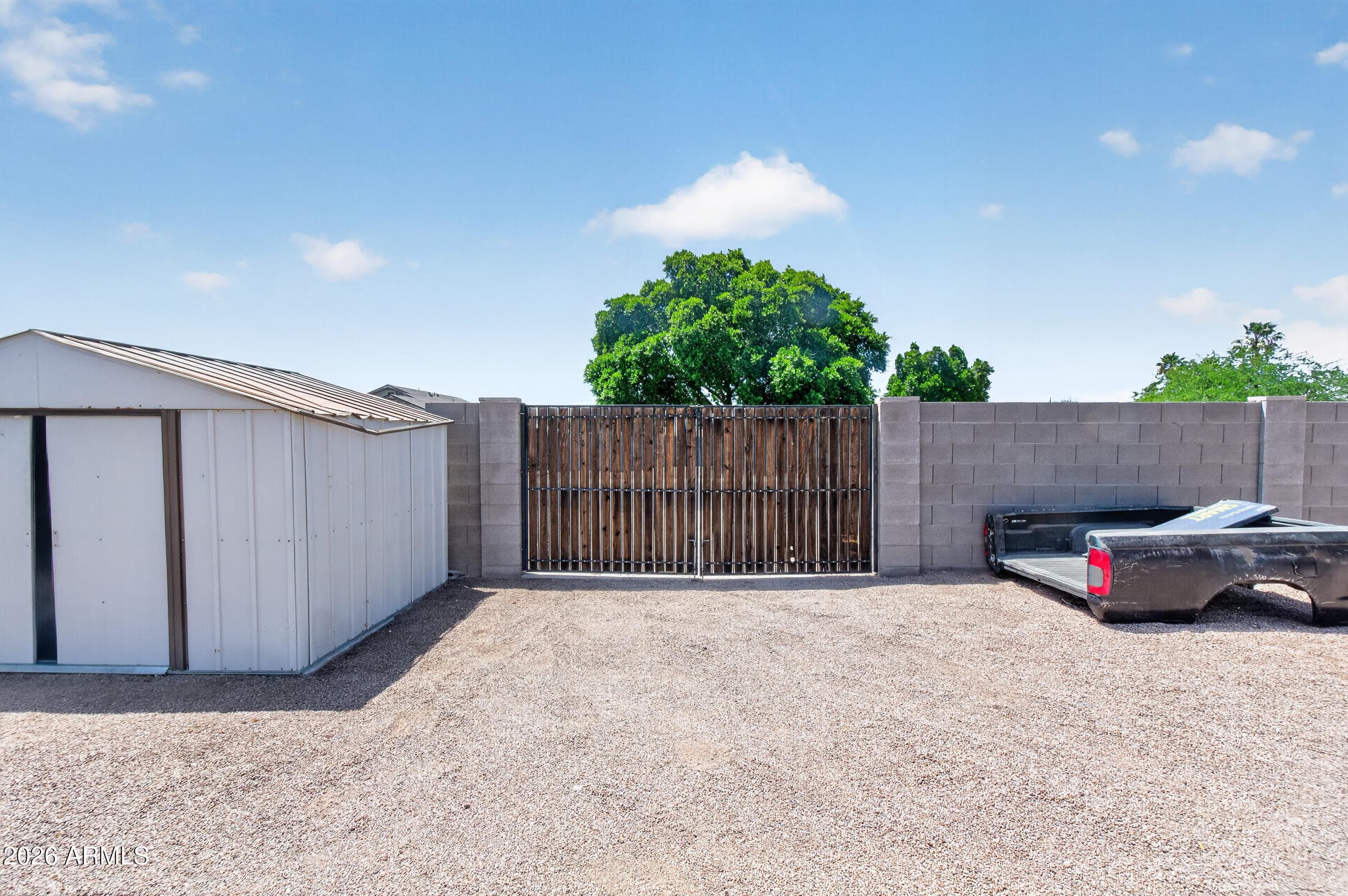 8707 E Butte St — photo 37