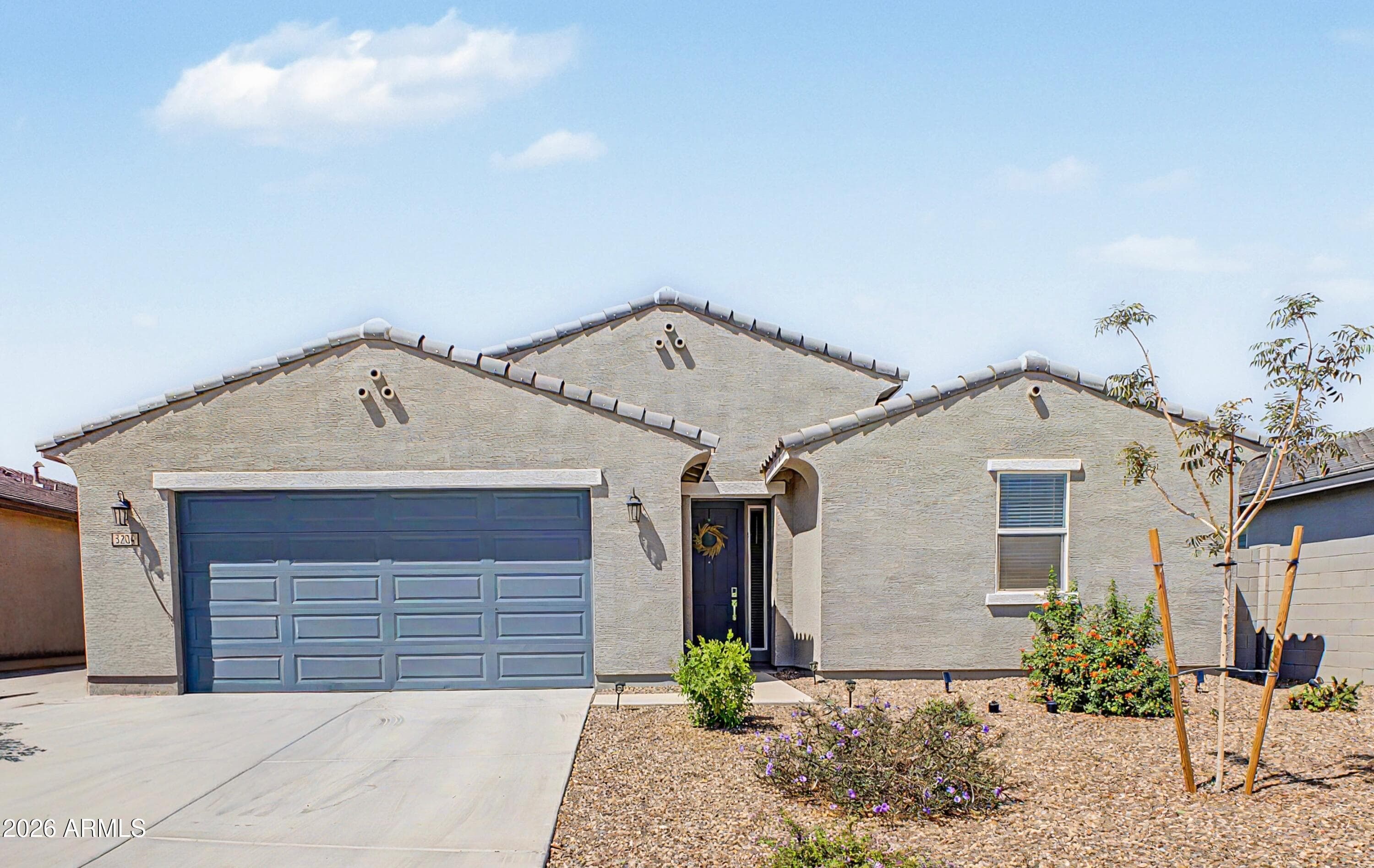 3204 E Bee Trail — photo 1