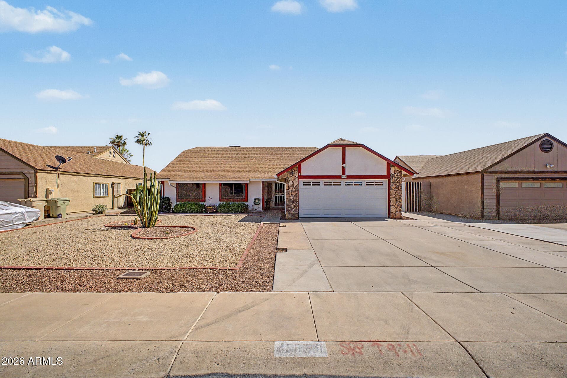 5539 W Garden Dr — photo 2