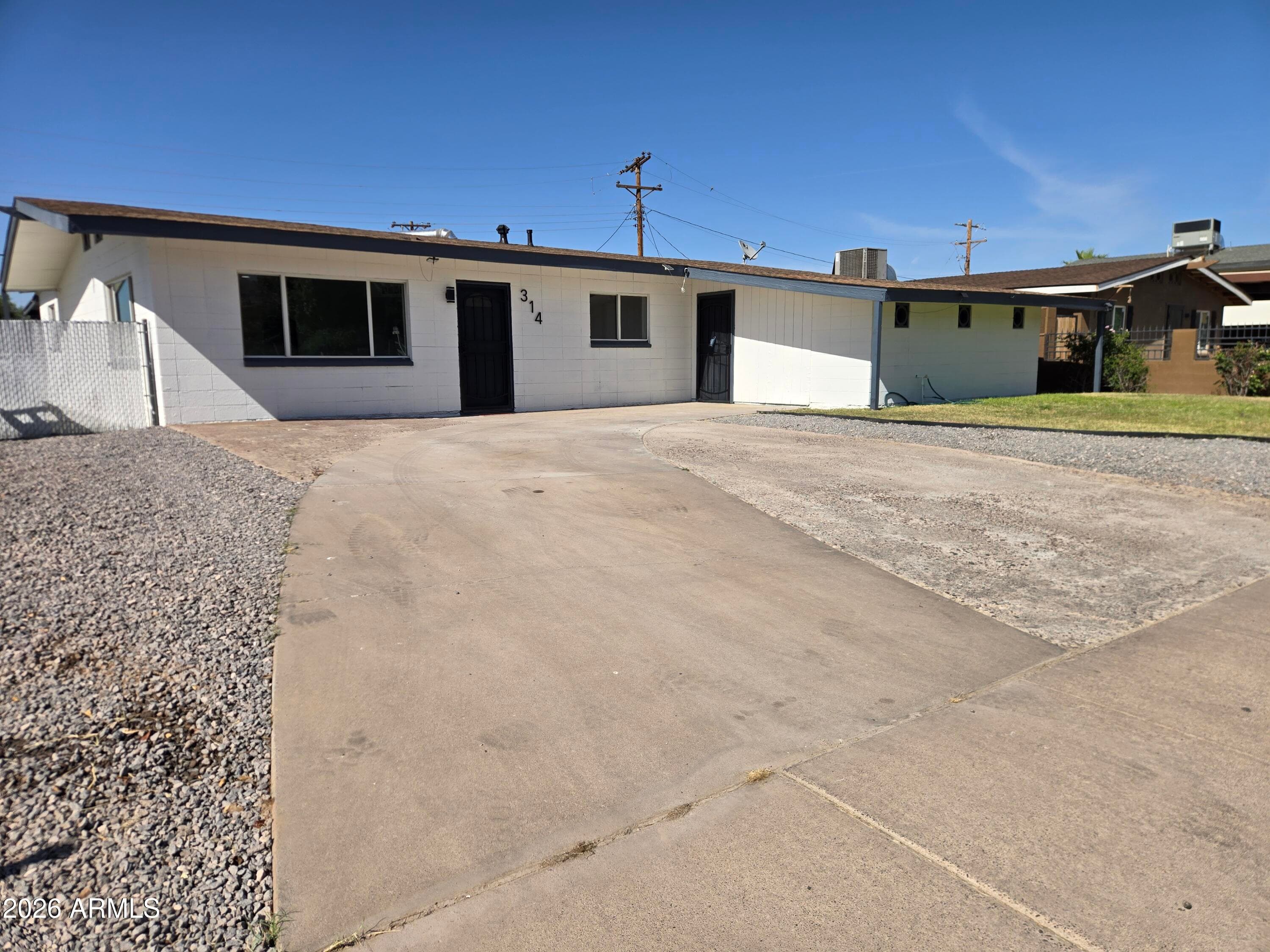 314 W Minton St — photo 2