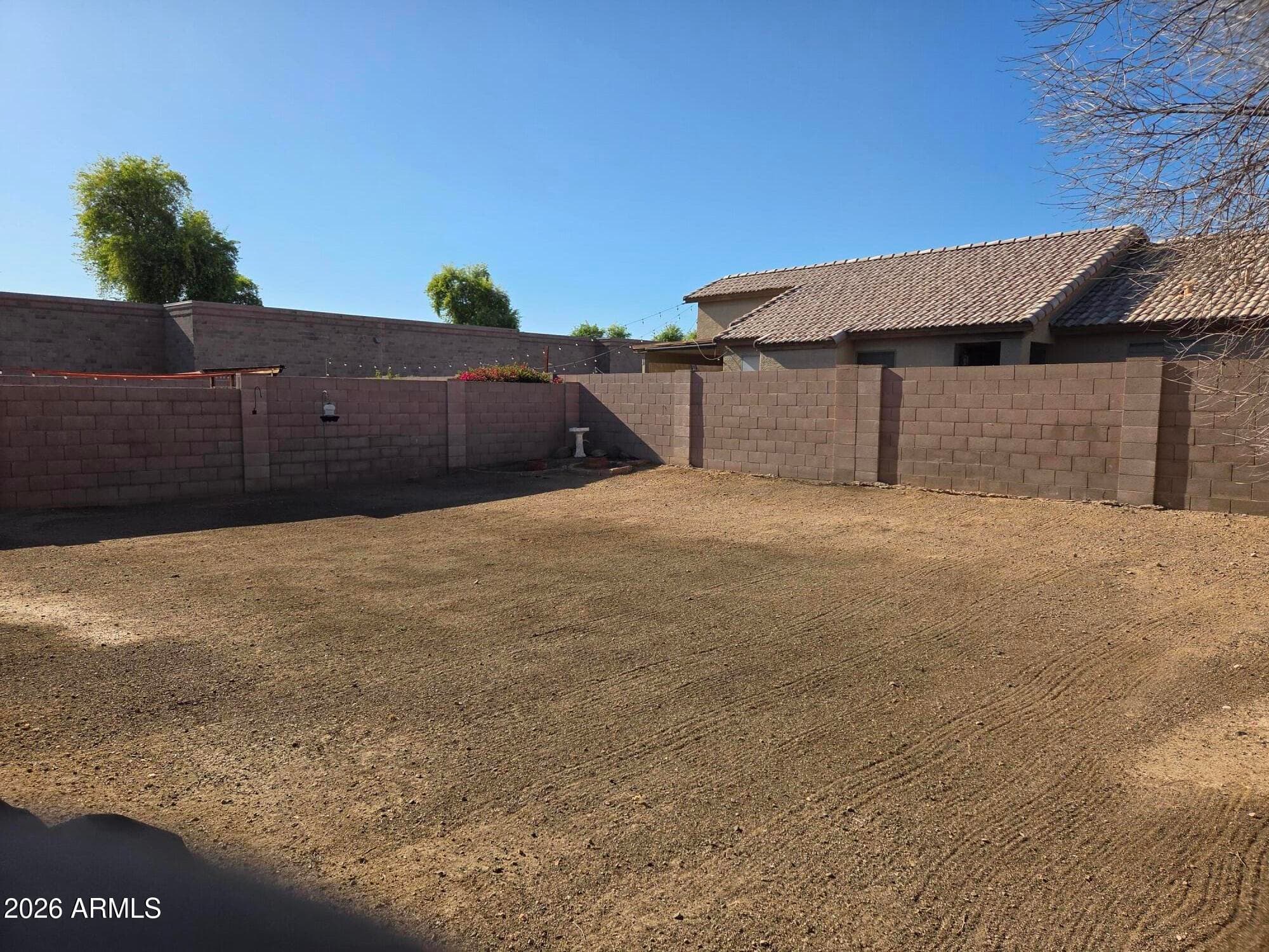 3210 W Louise Dr — photo 9