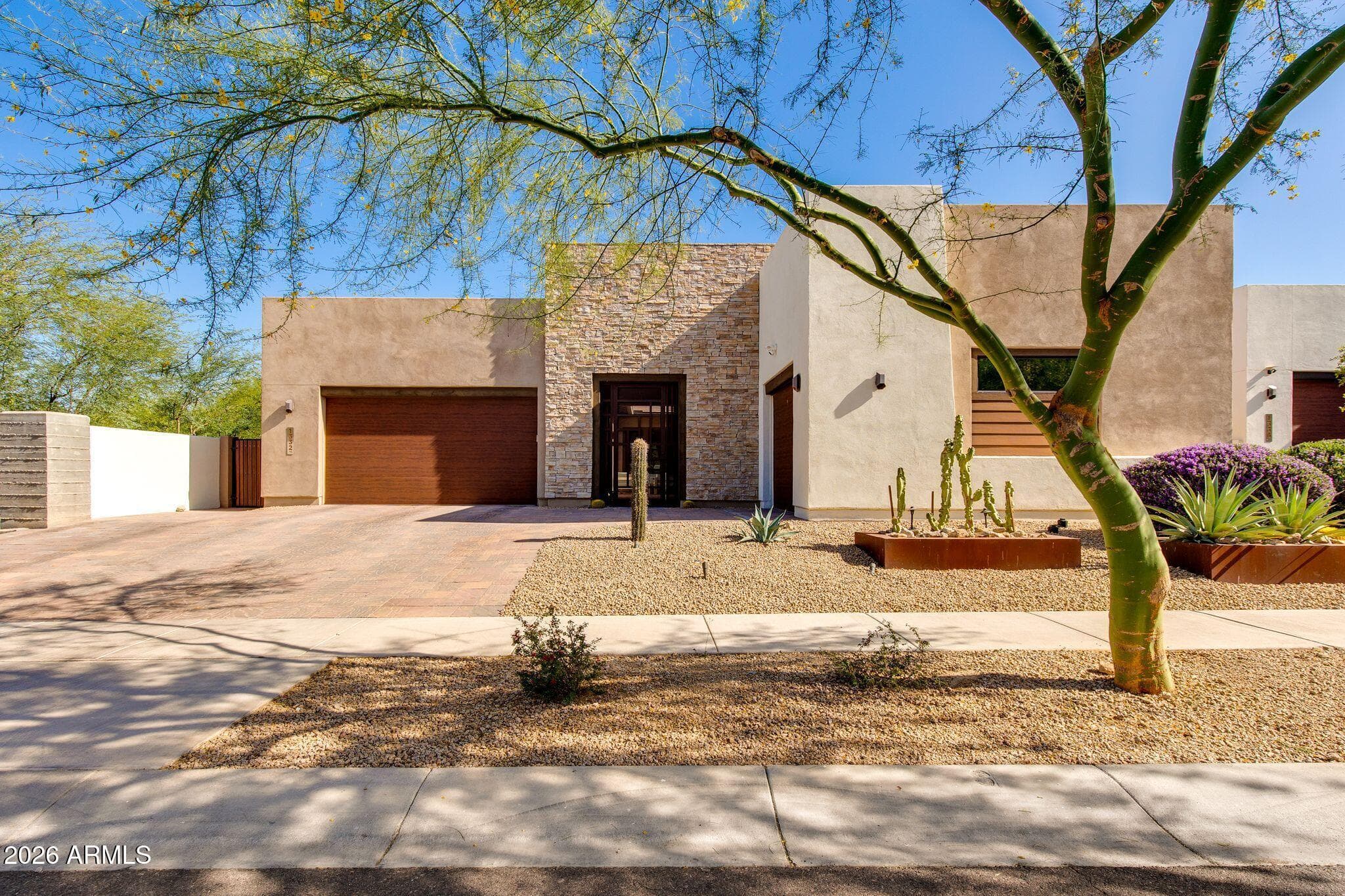 1332 E LA MIRADA DR - Photo 2