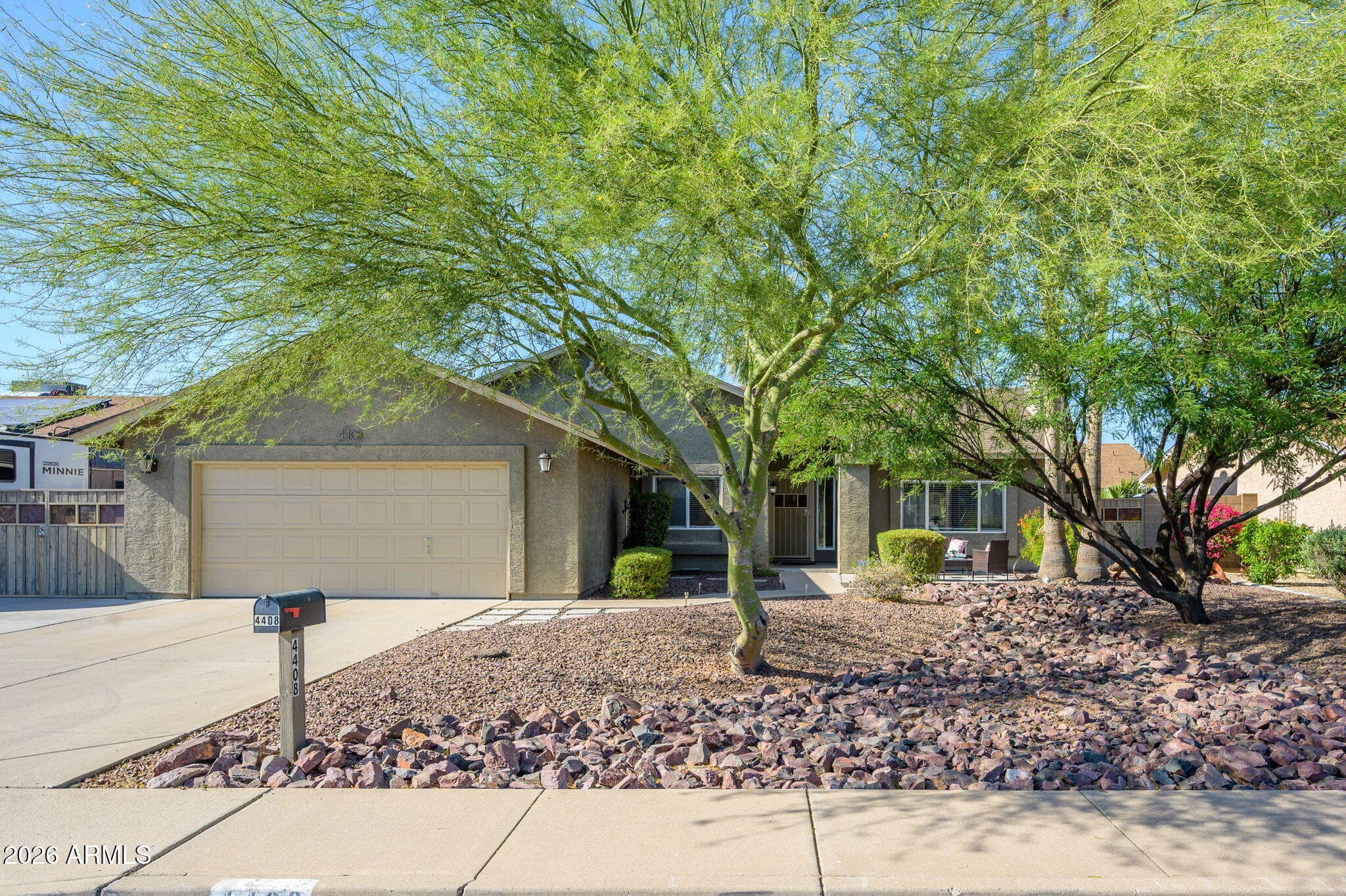4408 W Yorkshire Dr — photo 1
