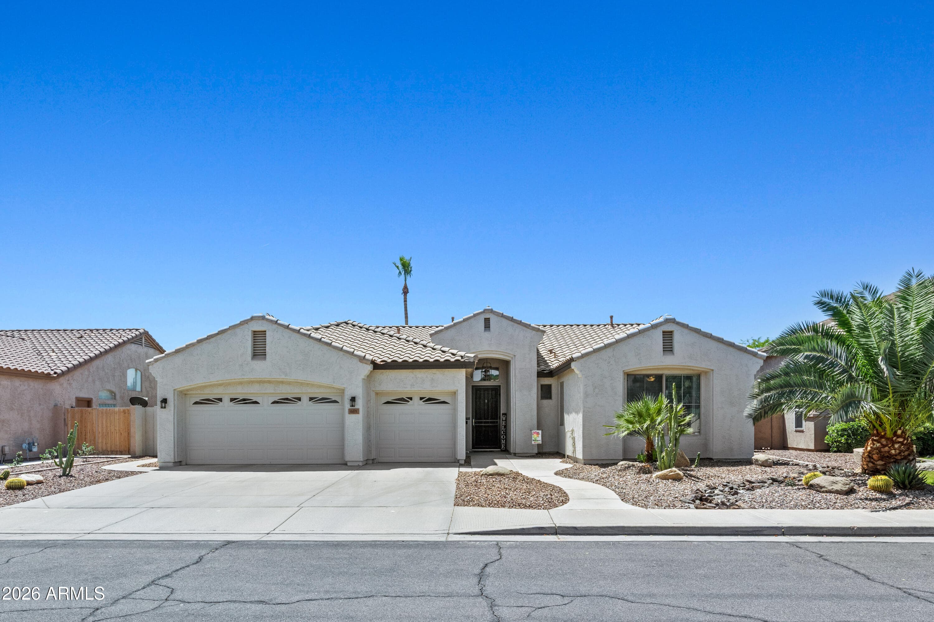 665 W Goldfinch Way — photo 41