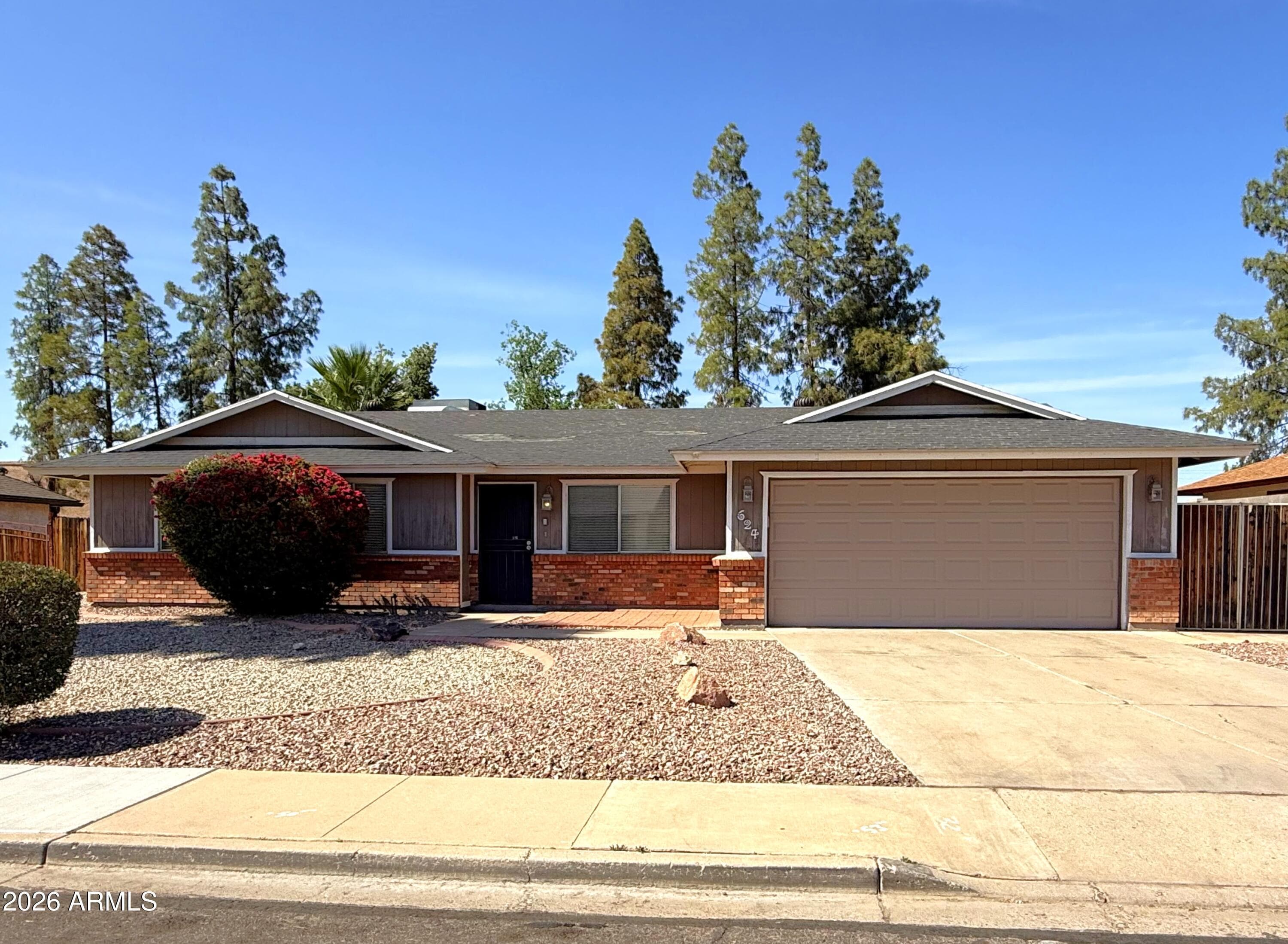 624 W Keats Ave — photo 1