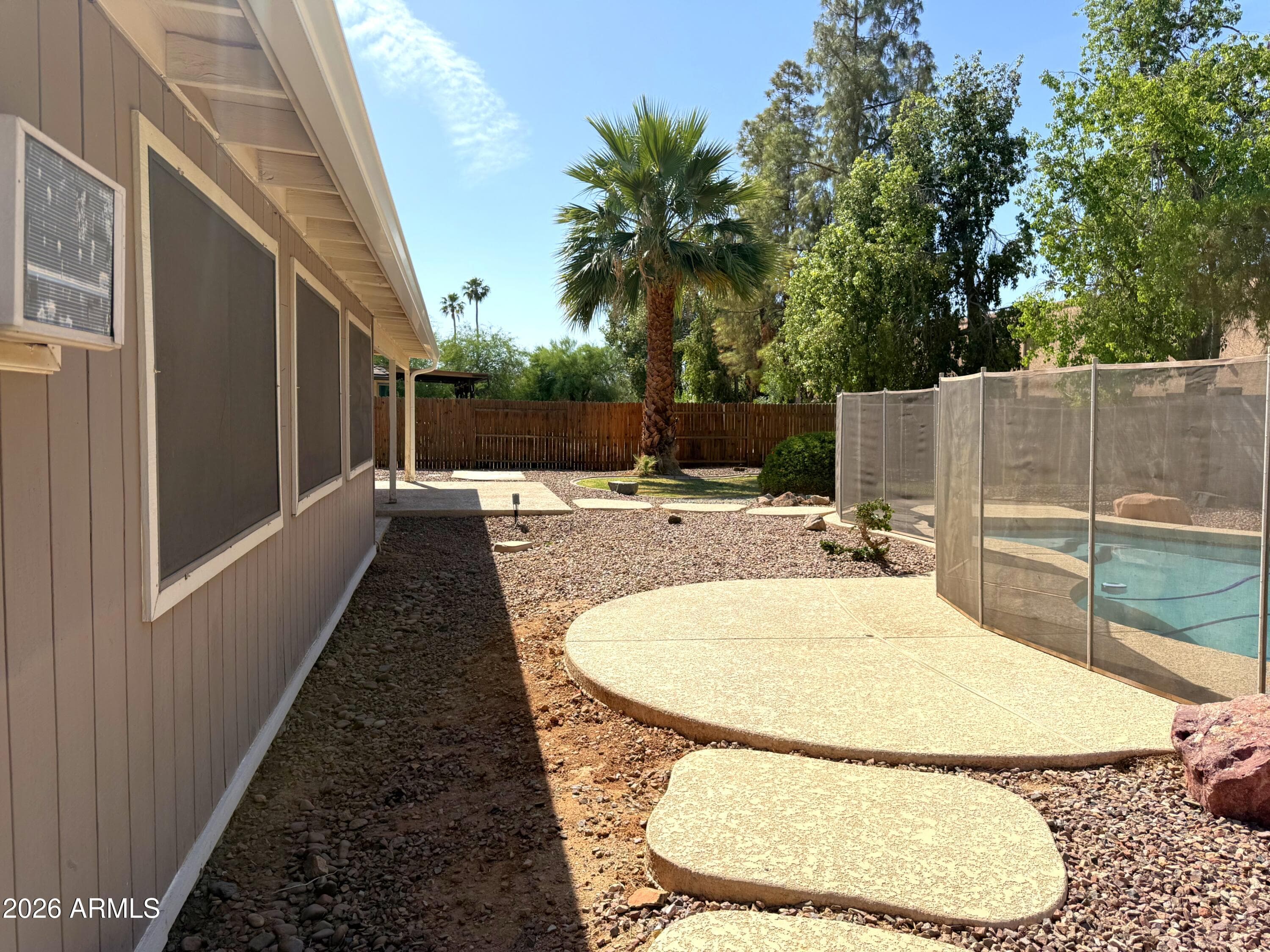 624 W Keats Ave — photo 15