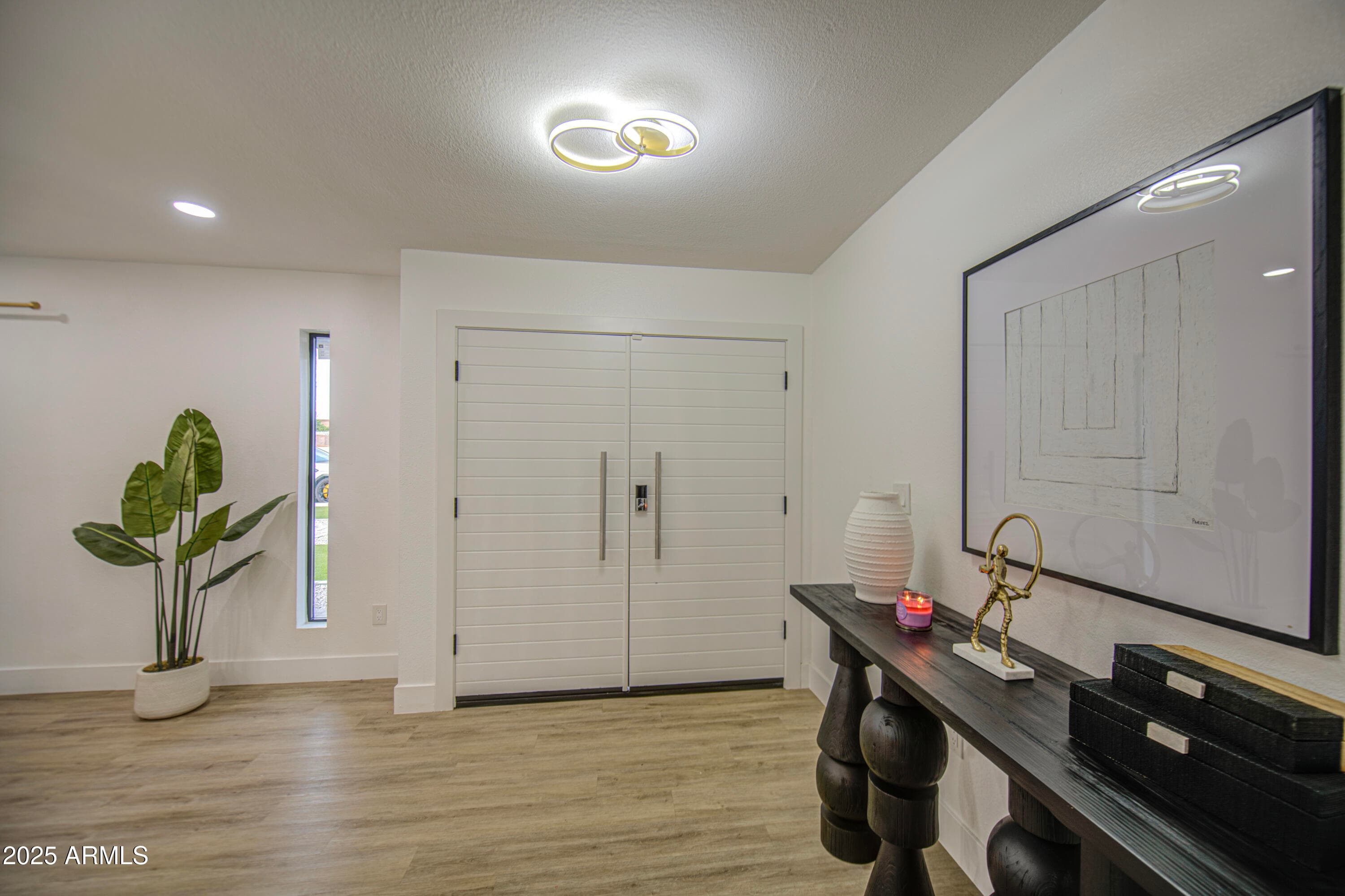 919 W PORT ROYALE LN - See more photos