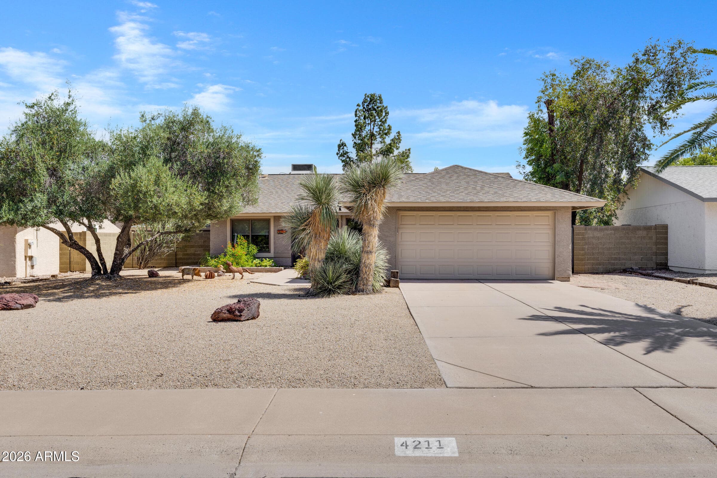 4211 E Ahwatukee Dr — photo 1
