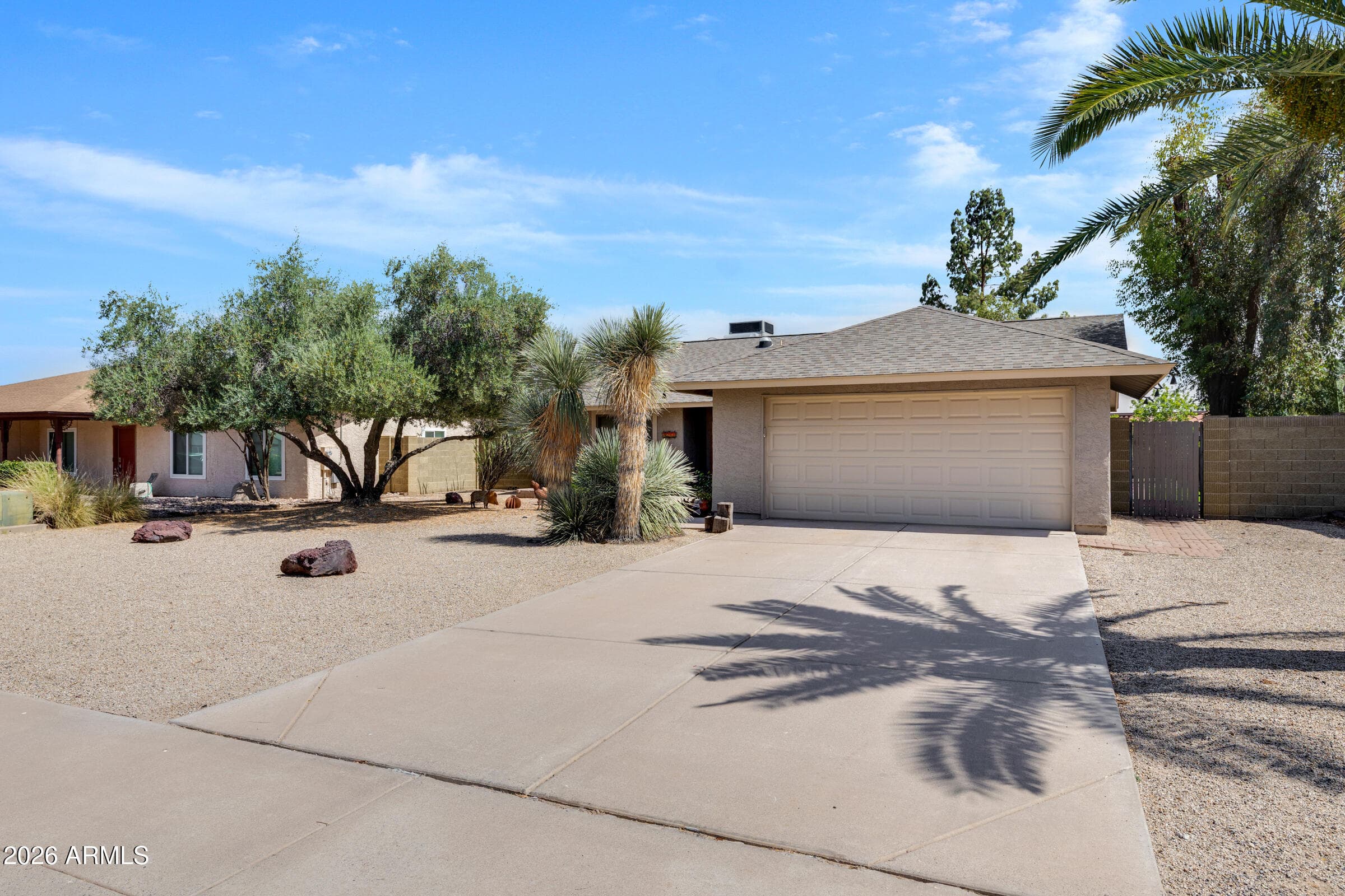 4211 E Ahwatukee Dr — photo 2