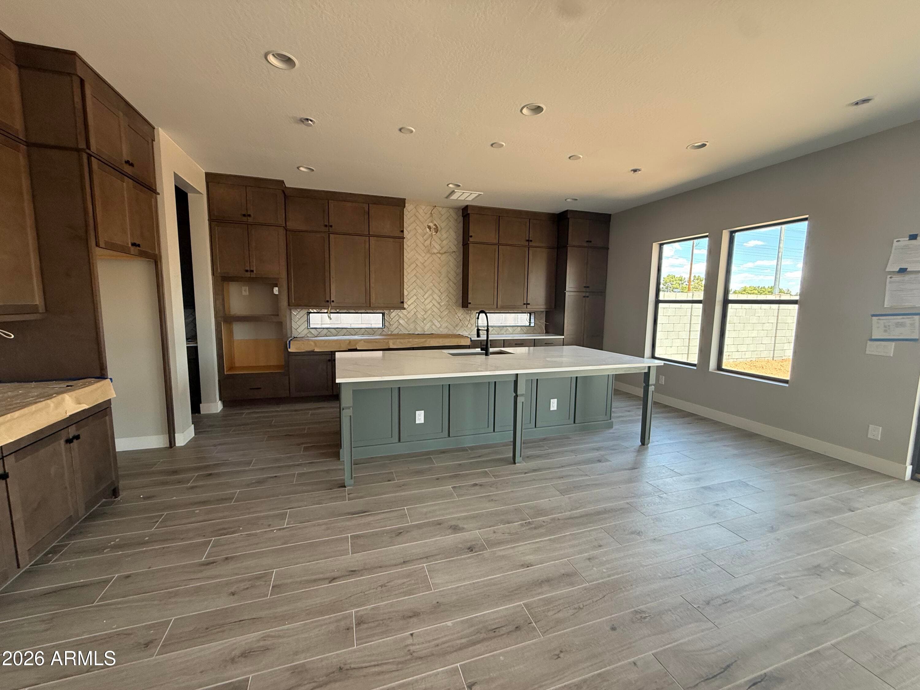 329 N Silverado St — photo 2