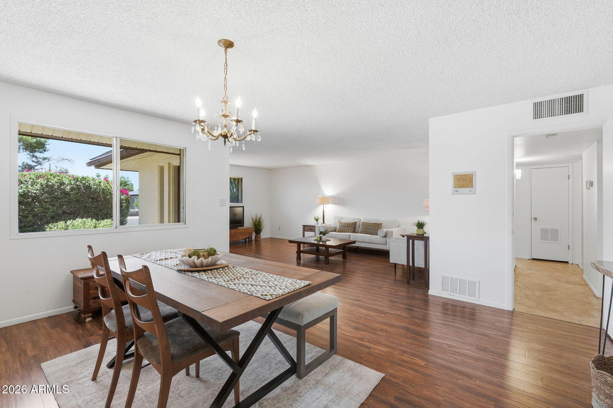 1014 E BALBOA CIRCLE - Photo 5