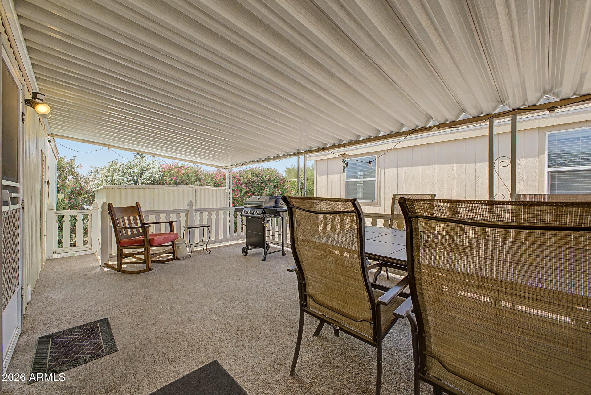 9333 E UNIVERSITY DR - See more photos