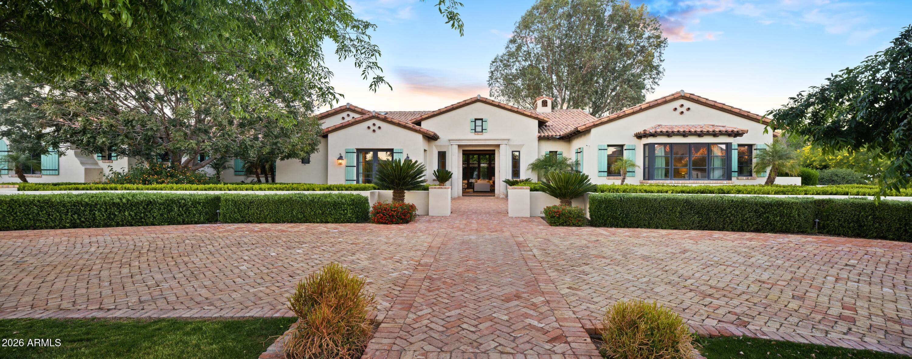 5024 E Desert Park Ln — photo 2