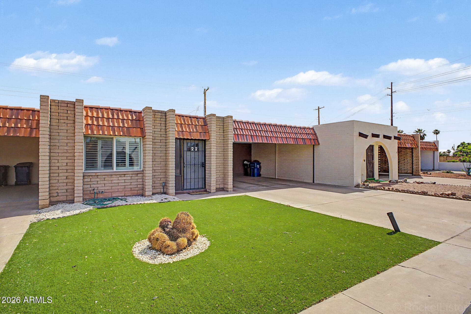 332 N DOBSON RD - Photo 2