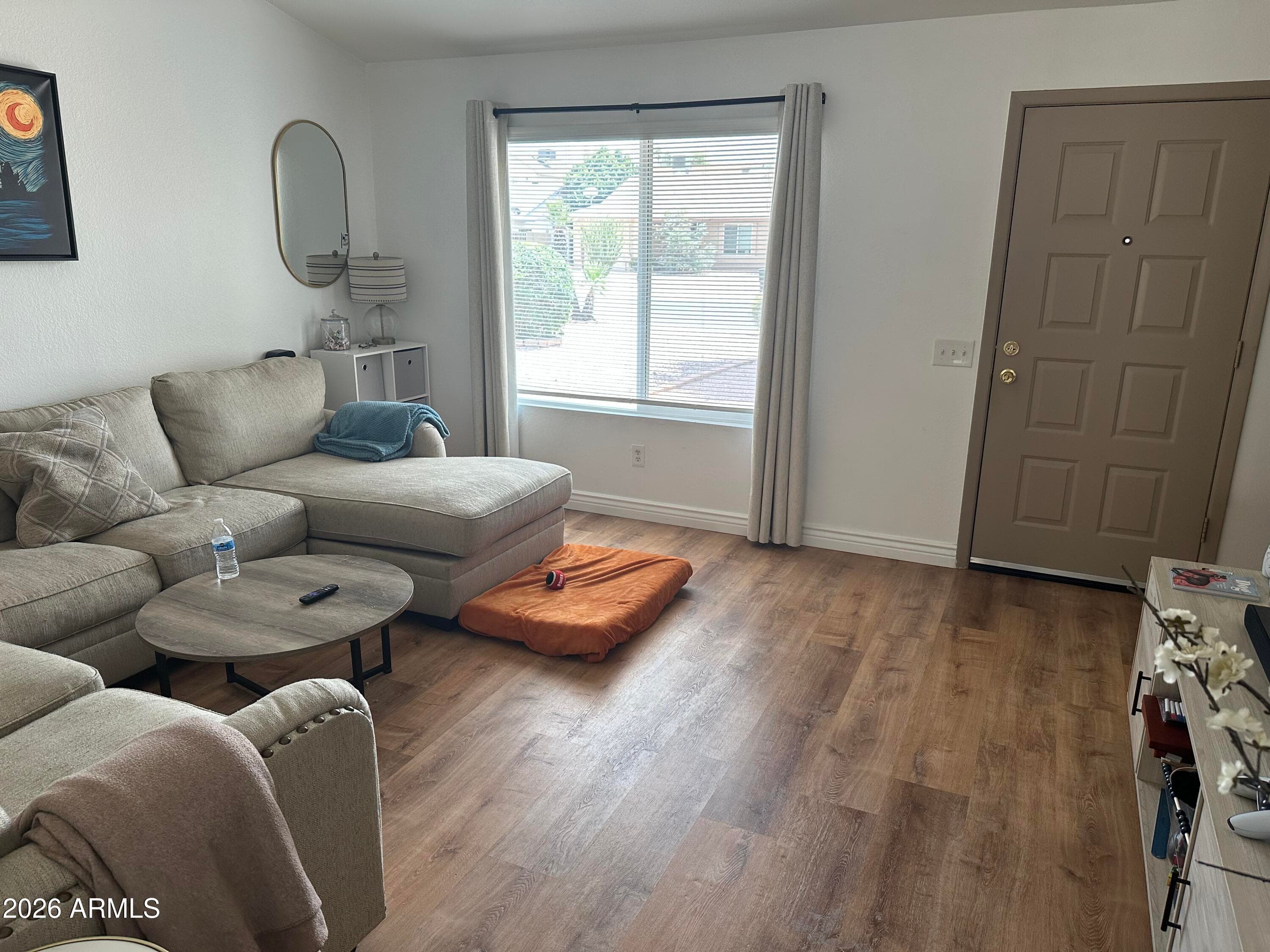 1618 E BEVERLY LN - Photo 4