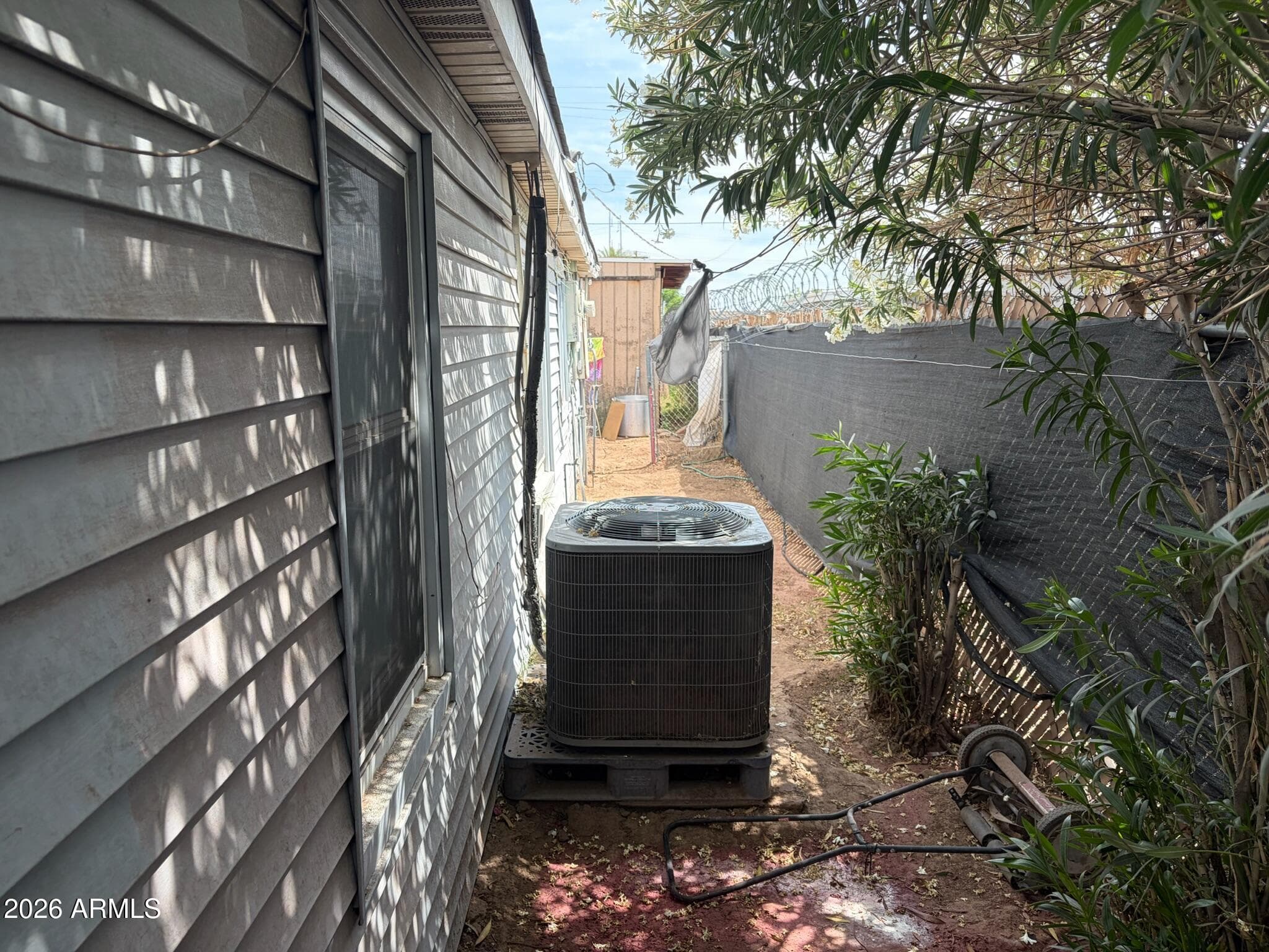 2045 S 6TH AVE - Photo 36