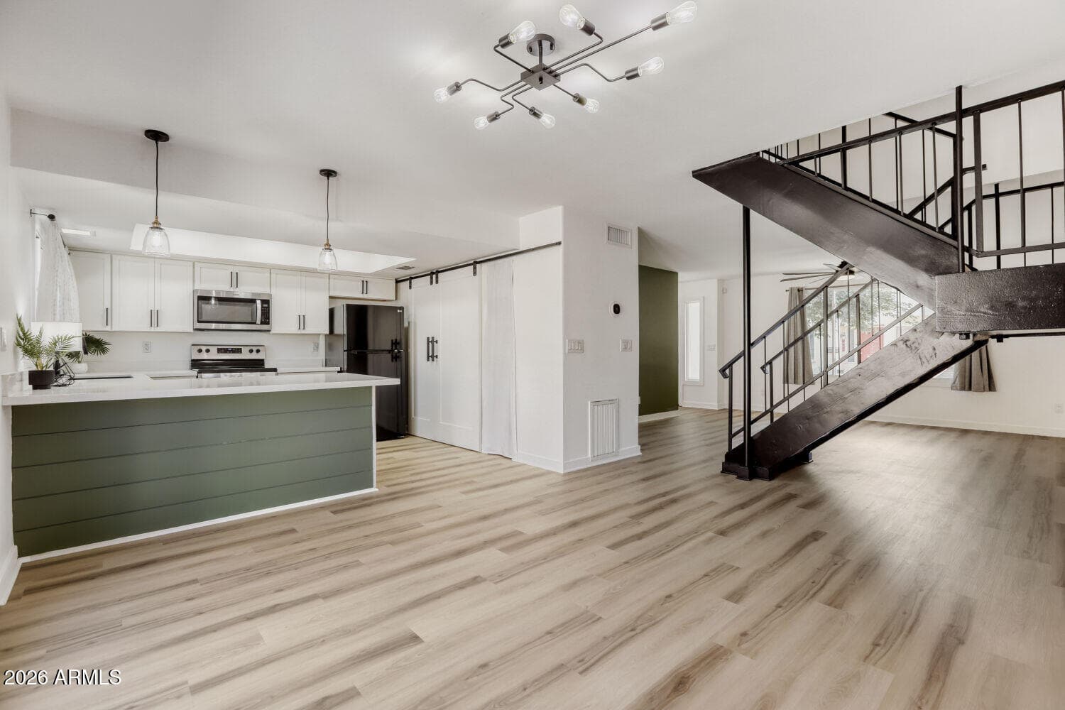 3815 S Mill Ave — photo 1