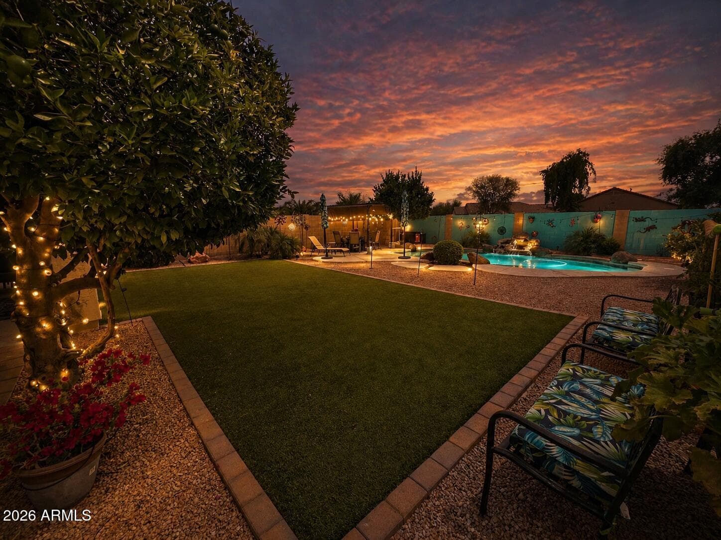 11121 E SOMBRA AVE - Photo 1