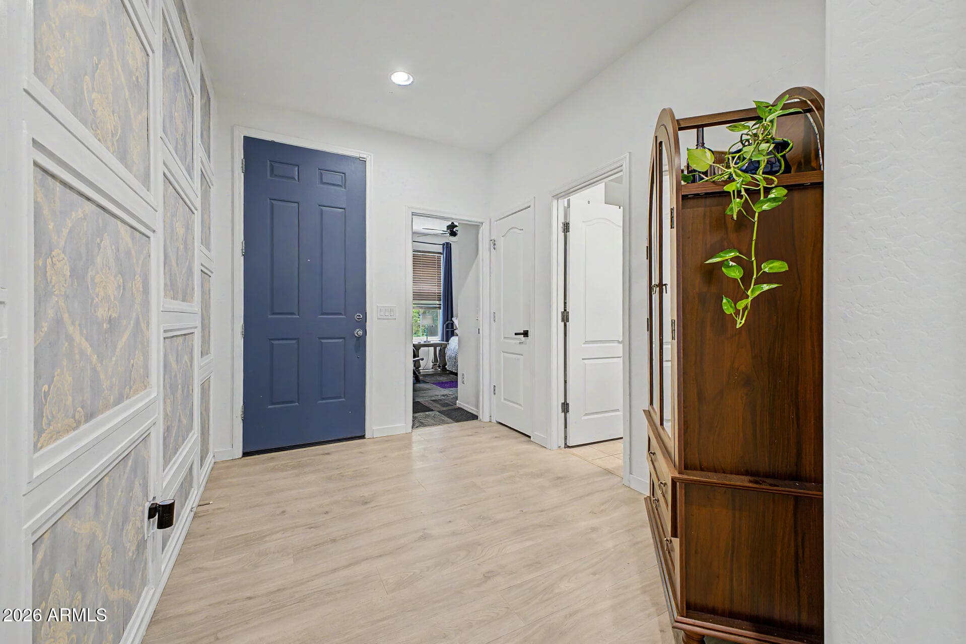 2740 W Apollo Rd — photo 2