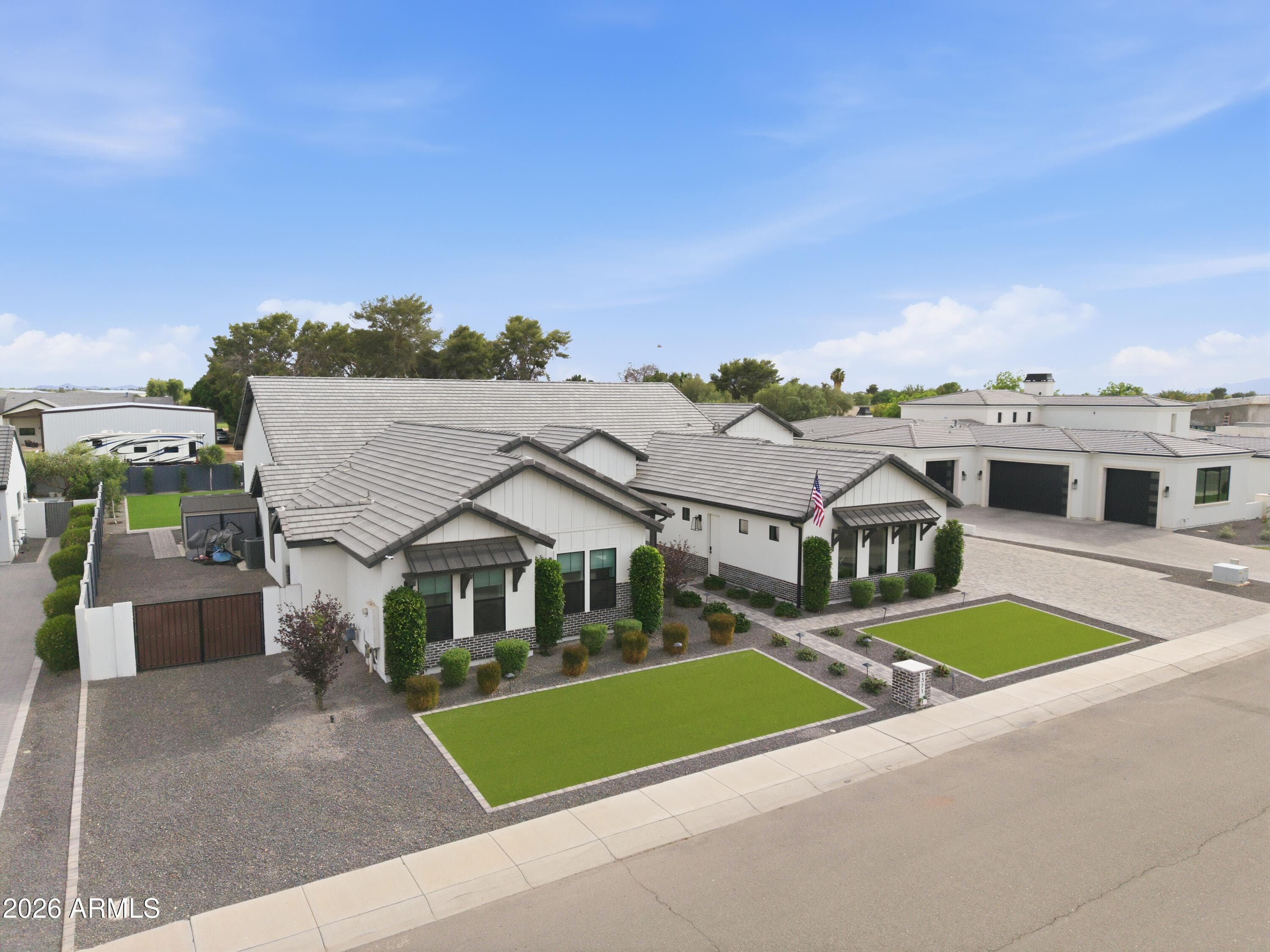 1371 E KINGBIRD PL - Photo 3