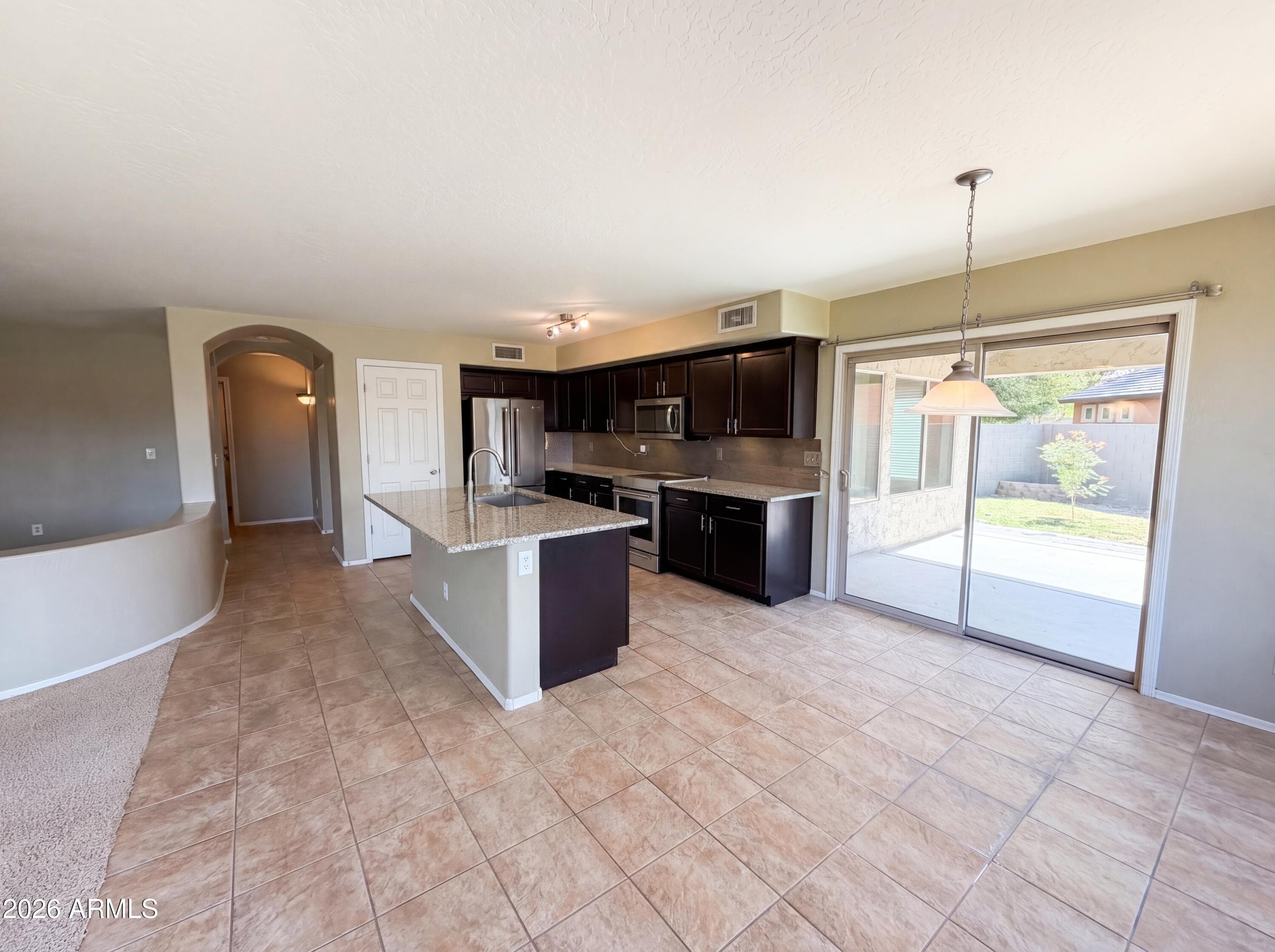 11397 W Lincoln St — photo 2