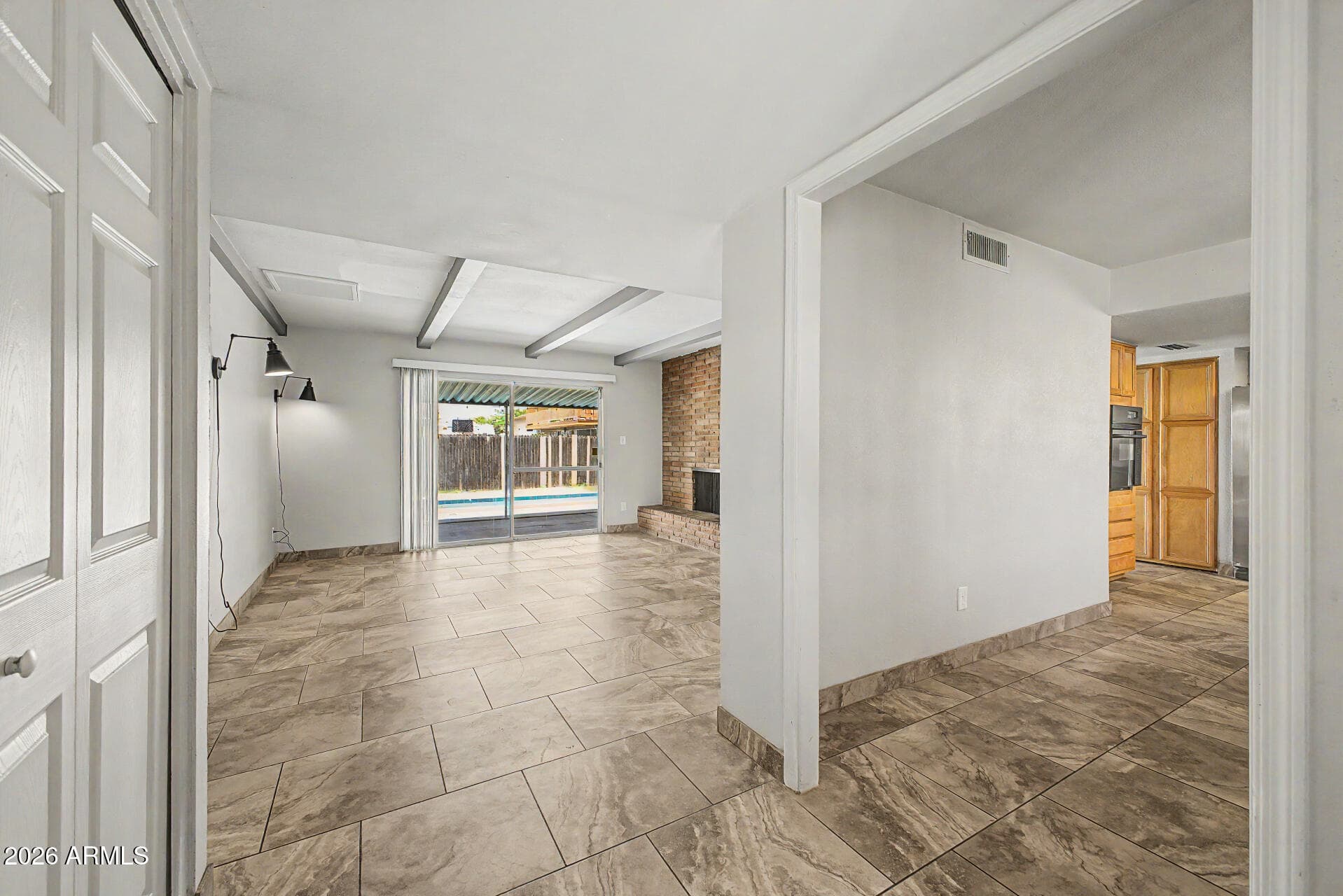 6414 N 45TH AVE - Photo 5
