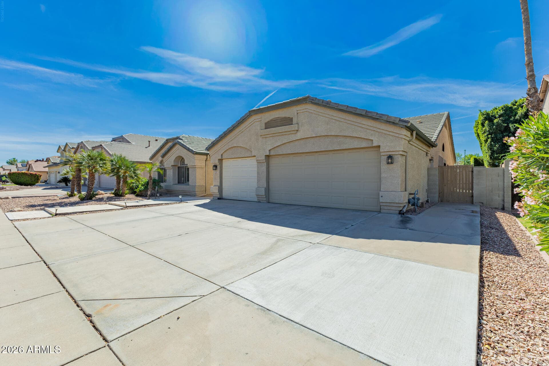 891 E GAIL DR - Photo 3