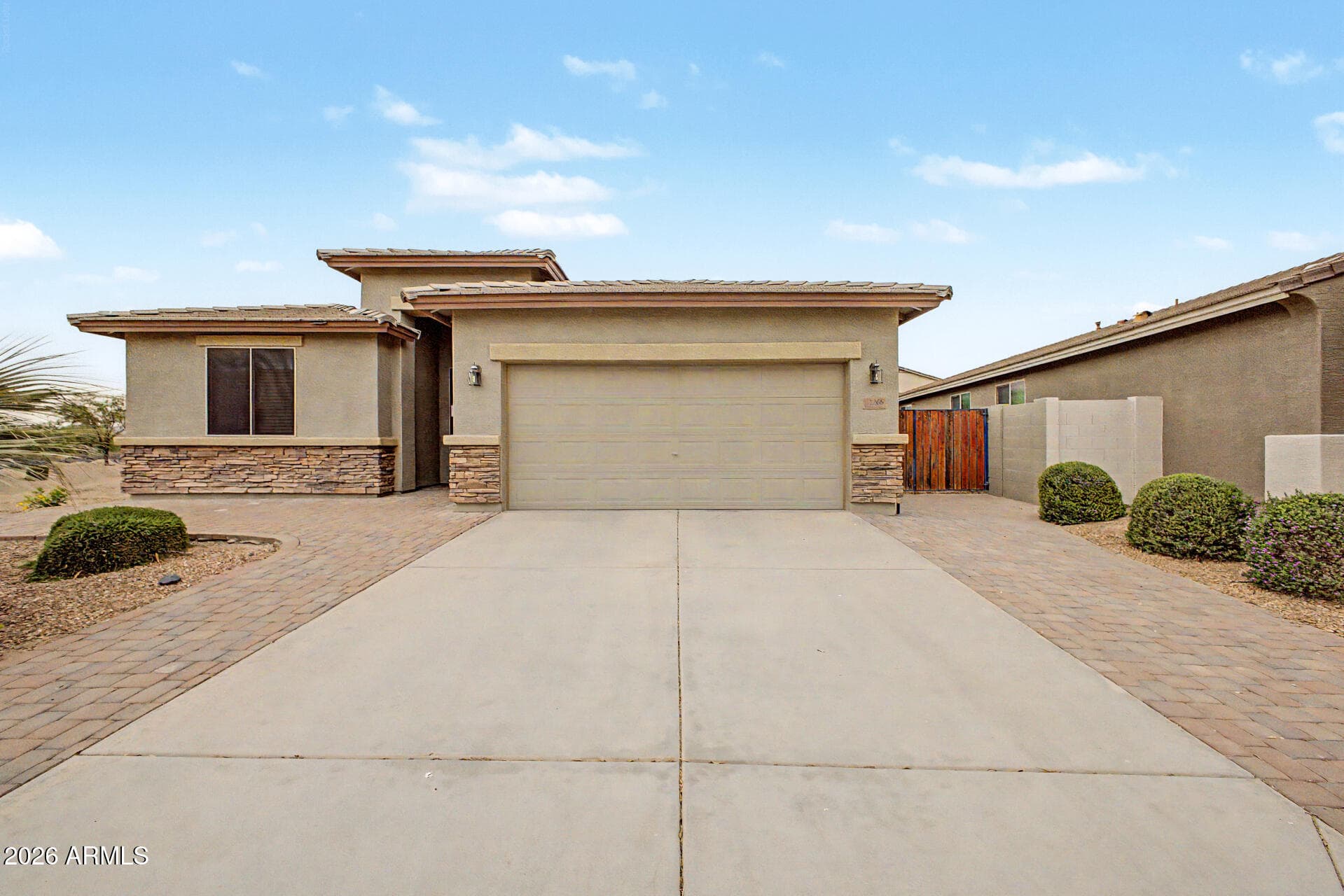 1266 E Eucalyptus Ln — photo 1