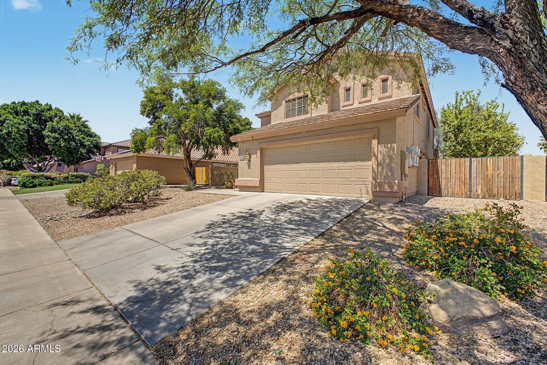 6782 W ROSE GARDEN LN - Photo 4
