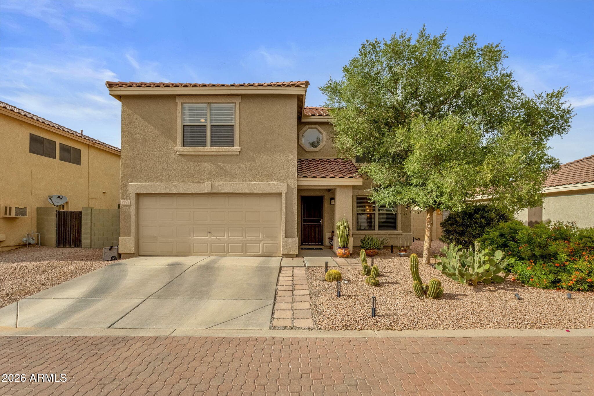 2274 E Peach Tree Dr — photo 1